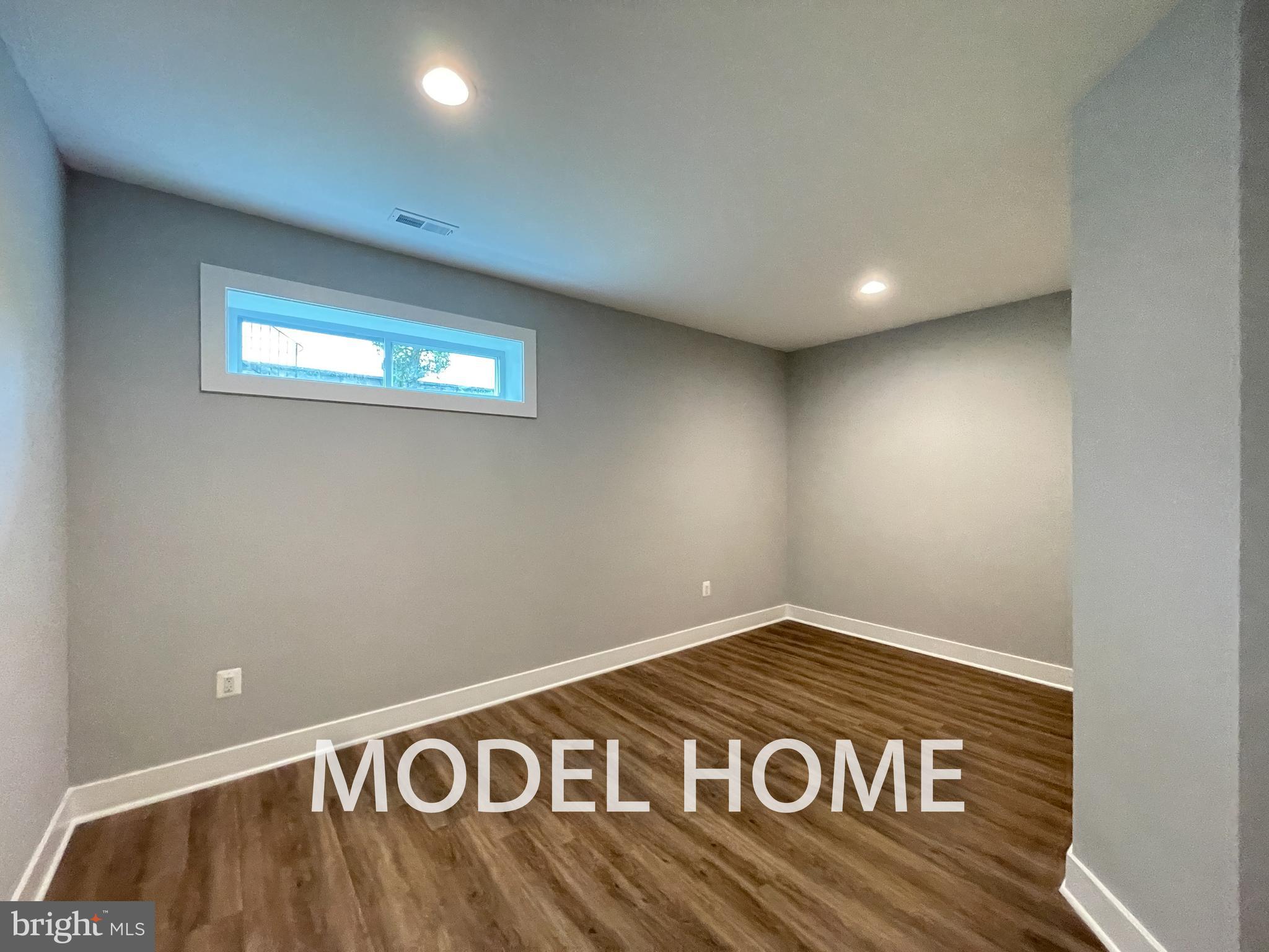 VIENNA WOODS - Residential