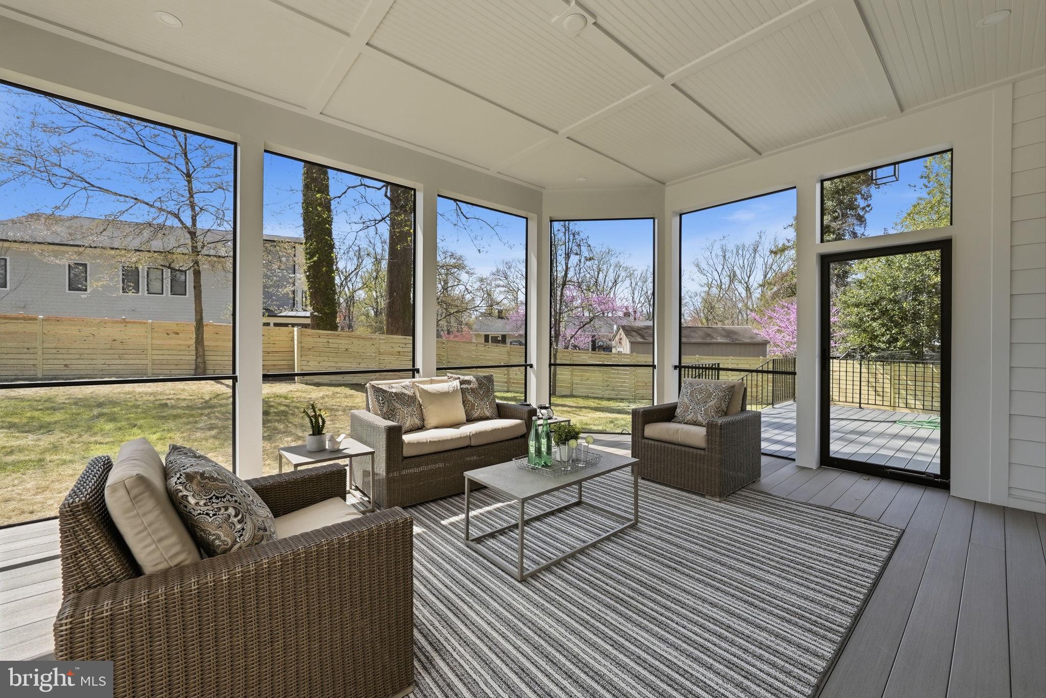 VIENNA WOODS - Residential