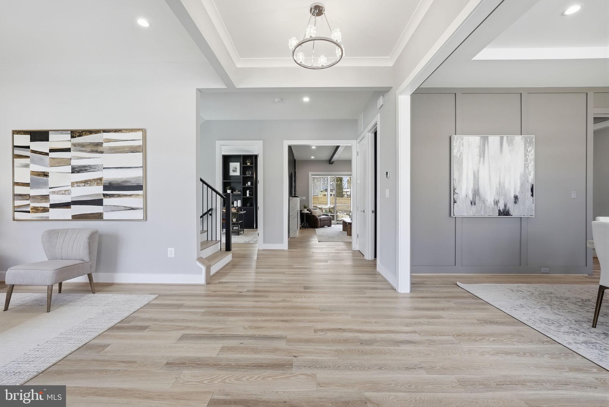 VIENNA WOODS - Residential