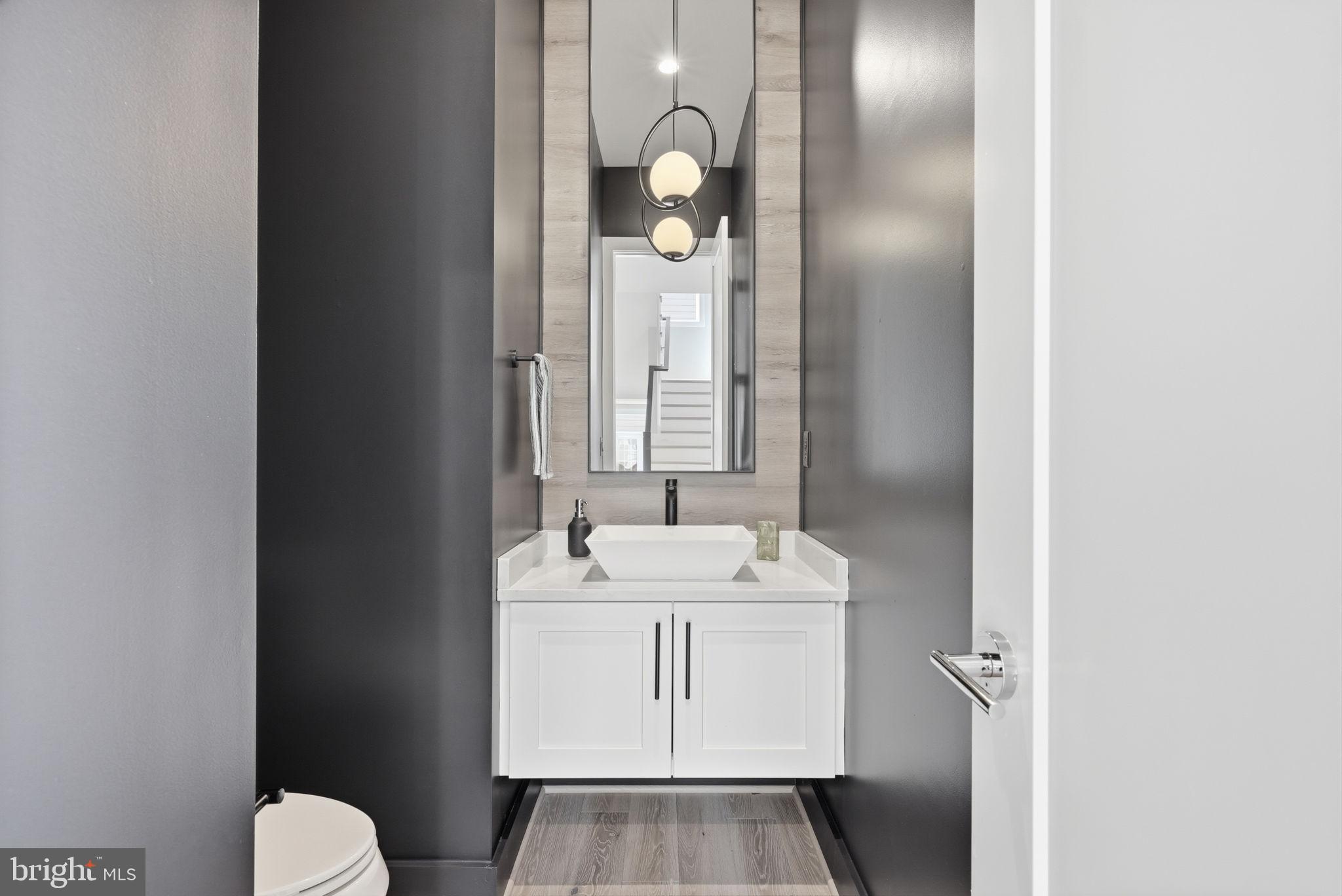 VIENNA WOODS - Residential