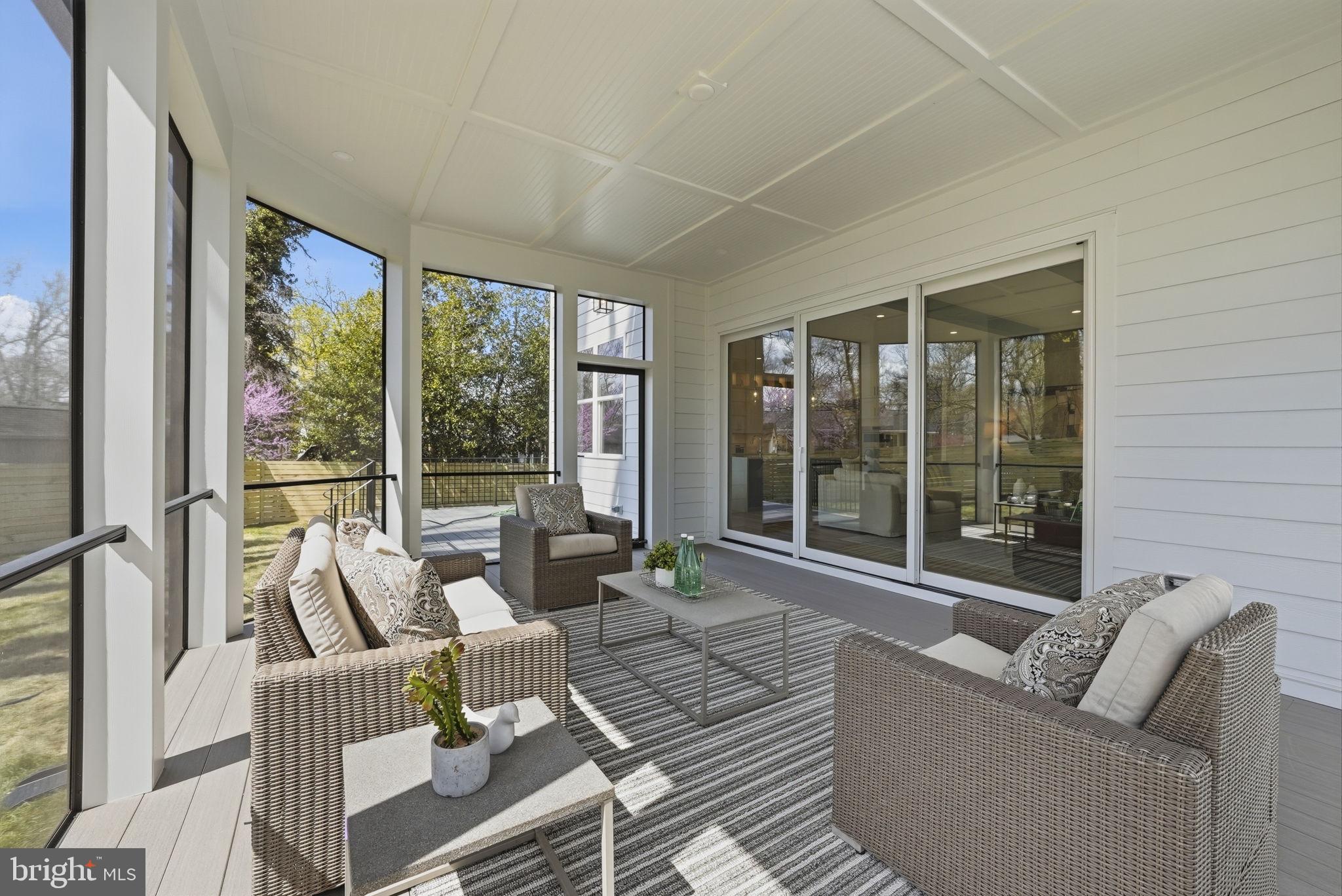 VIENNA WOODS - Residential