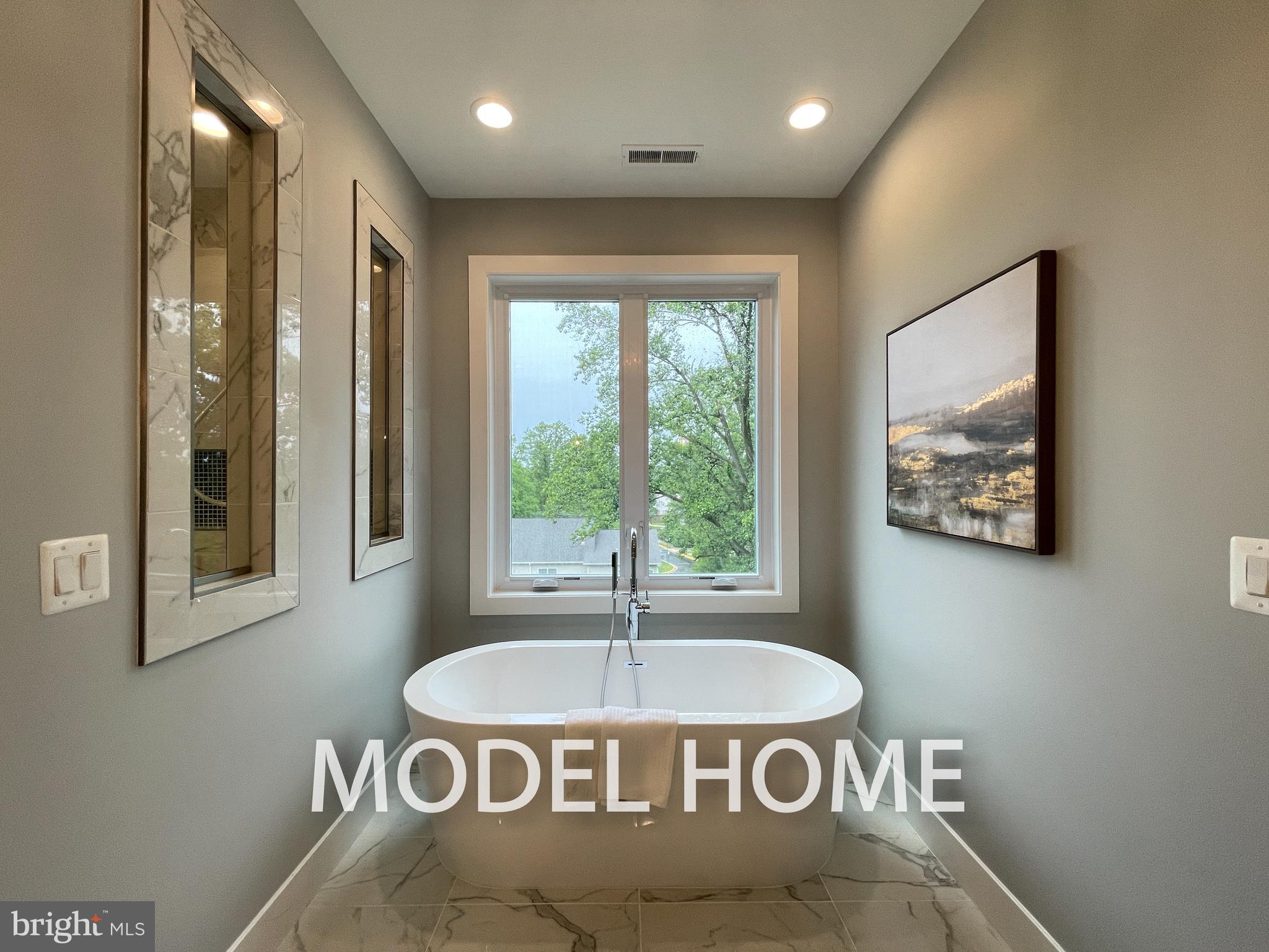 VIENNA WOODS - Residential