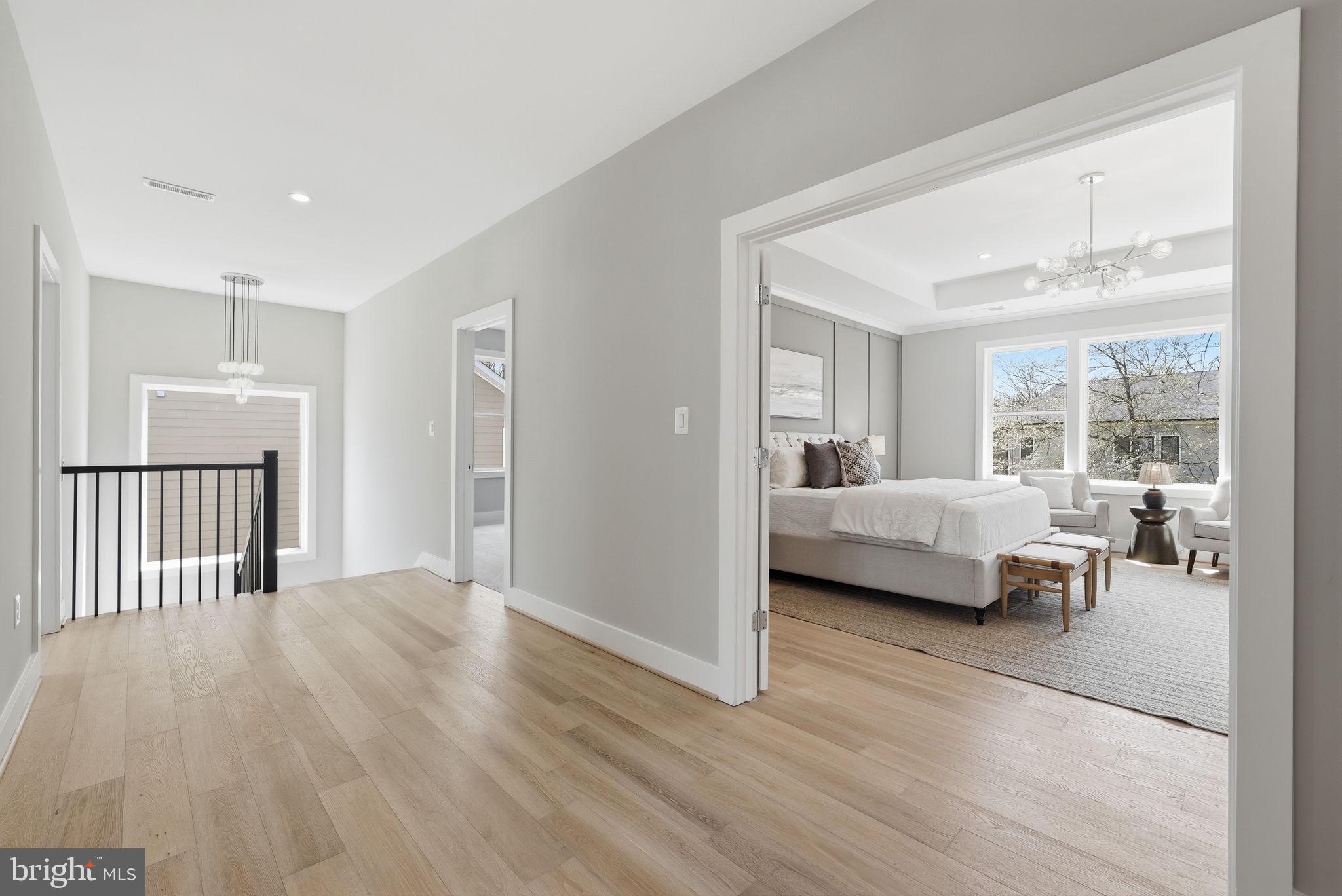 VIENNA WOODS - Residential