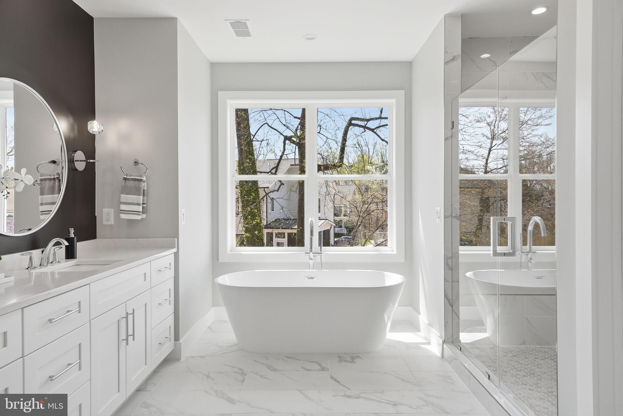 VIENNA WOODS - Residential