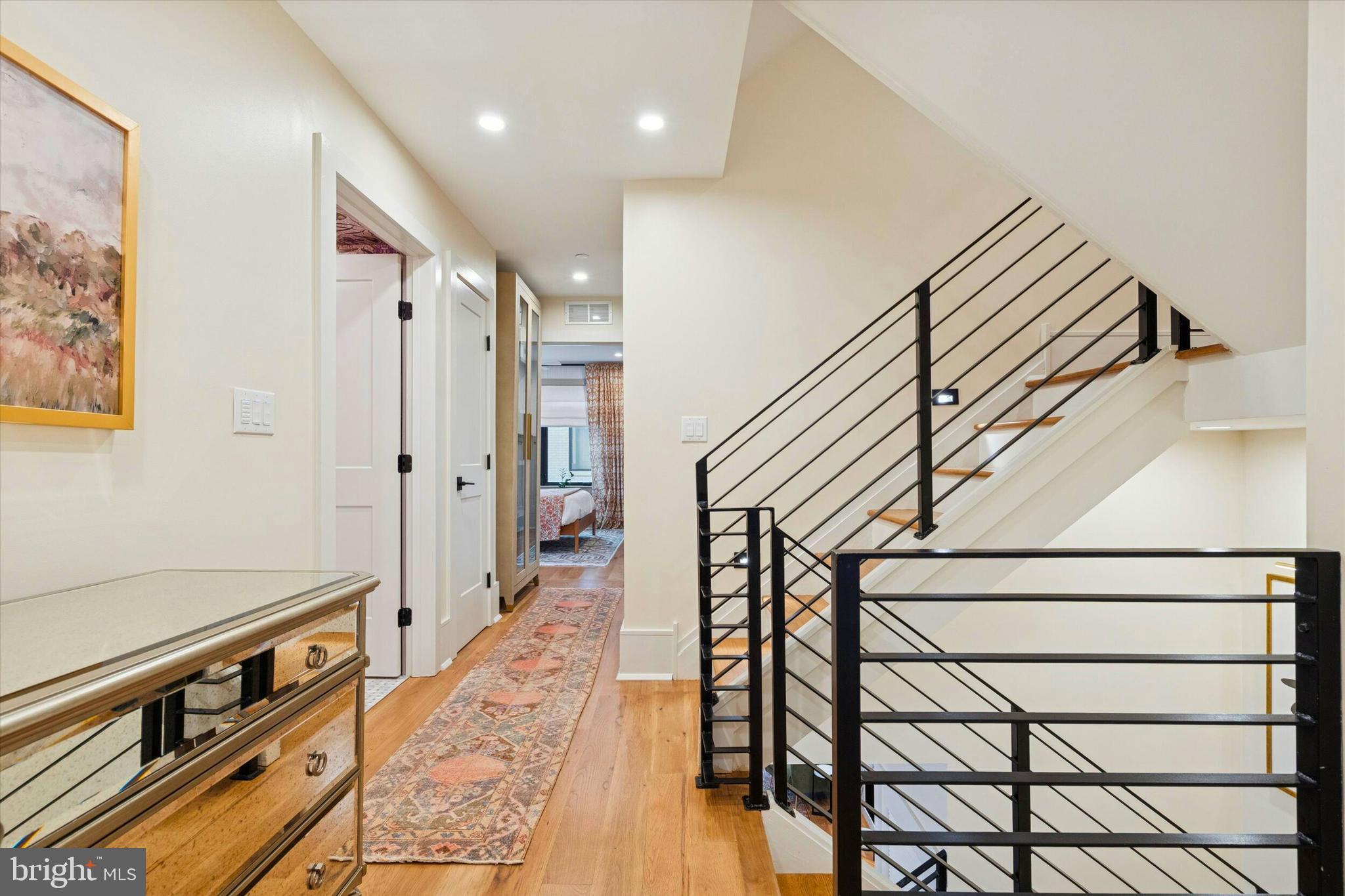 PASSYUNK SQUARE - Residential