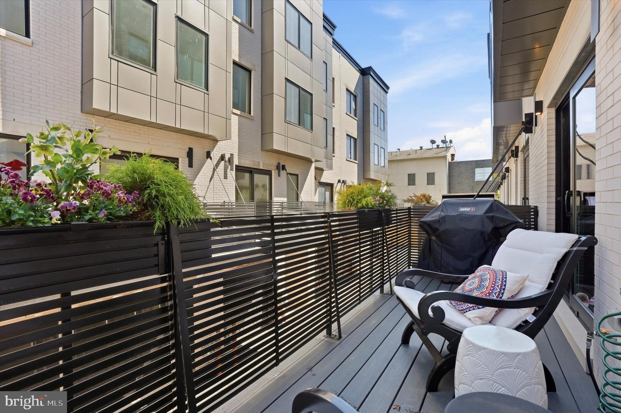 PASSYUNK SQUARE - Residential