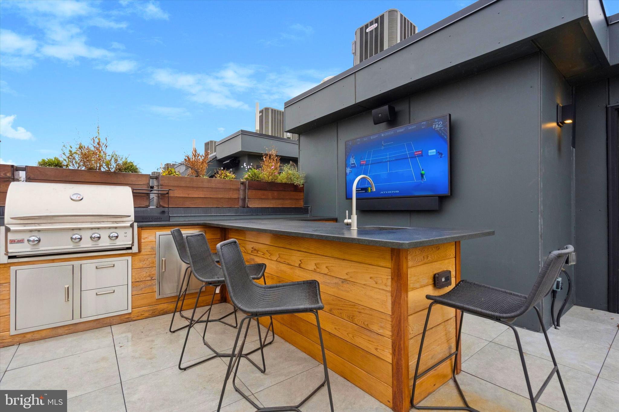 PASSYUNK SQUARE - Residential