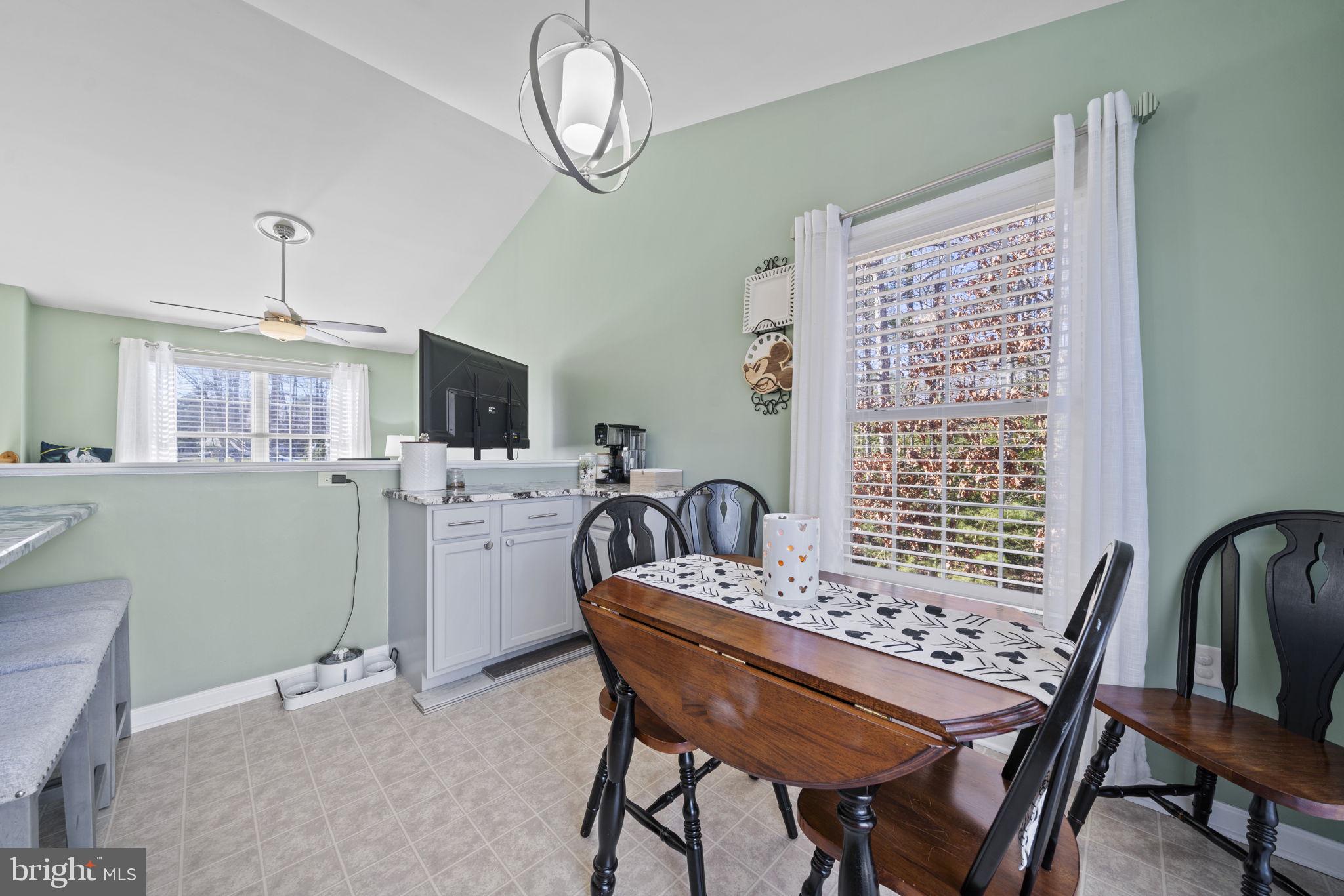 LAKE LAND OR - Residential