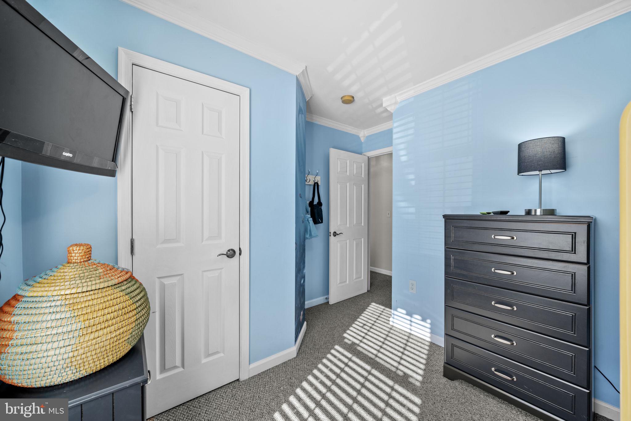 LAKE LAND OR - Residential