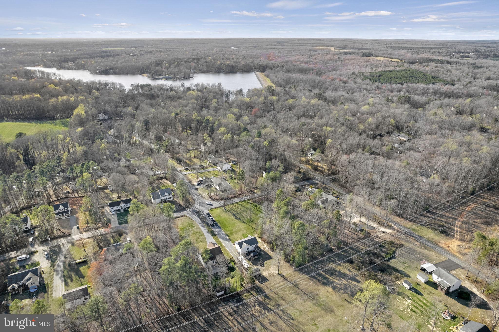 LAKE LAND OR - Residential