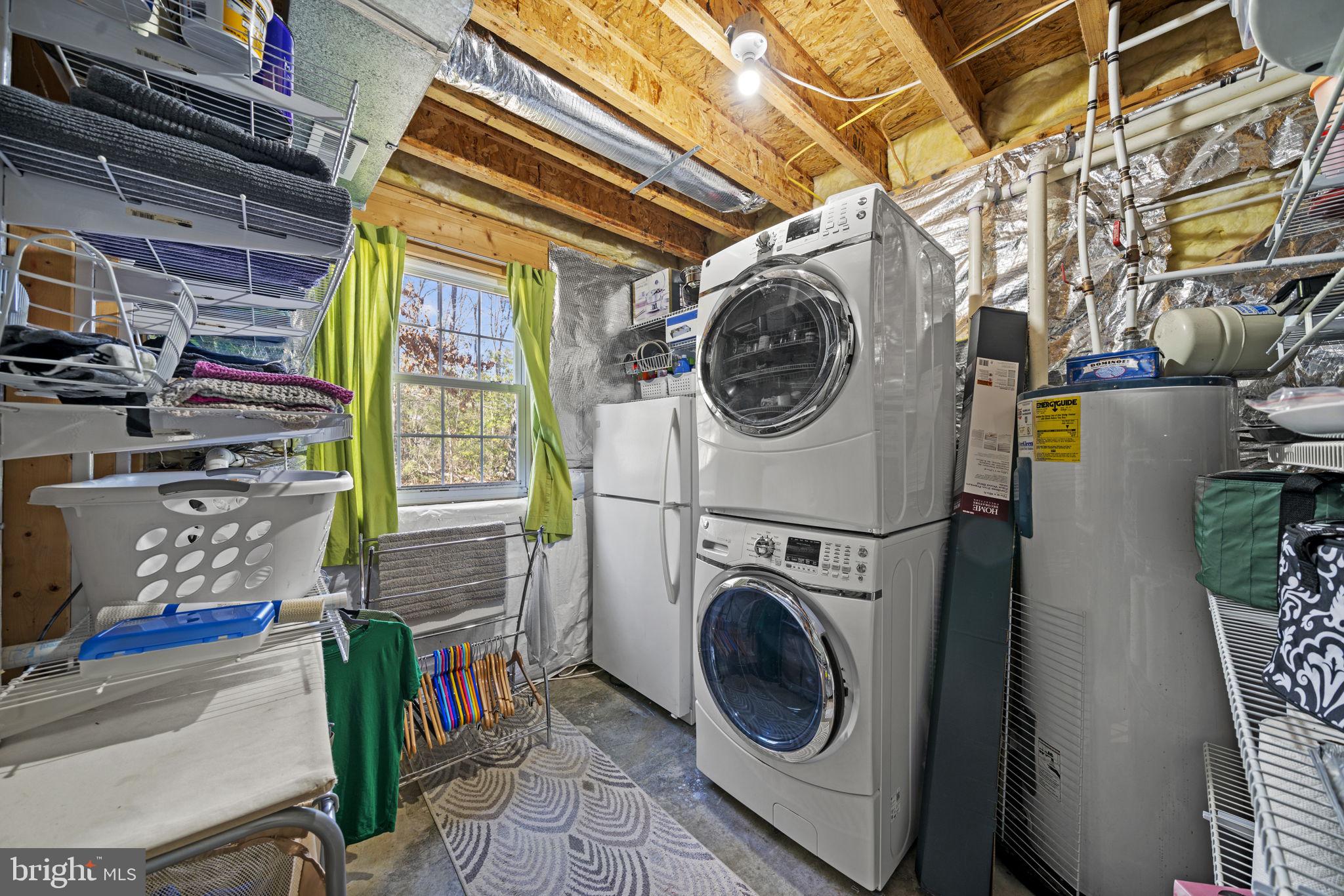 LAKE LAND OR - Residential