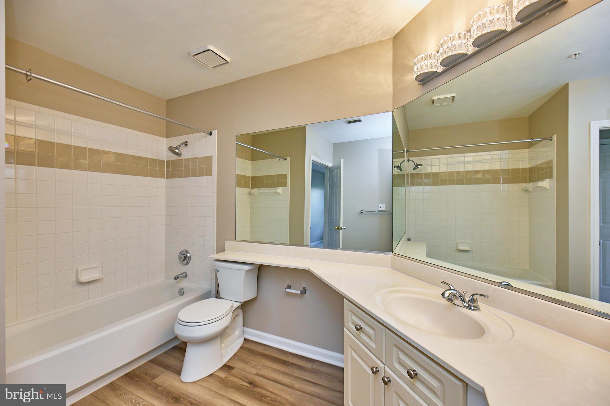 SOUTH GLEN - Residential Lease