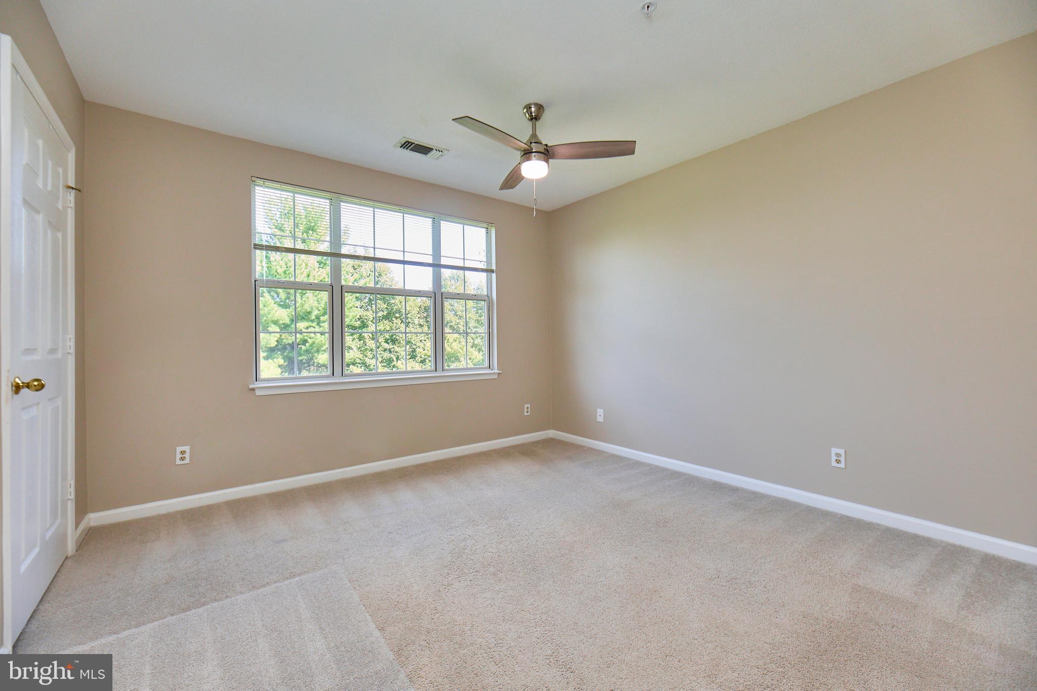 SOUTH GLEN - Residential Lease