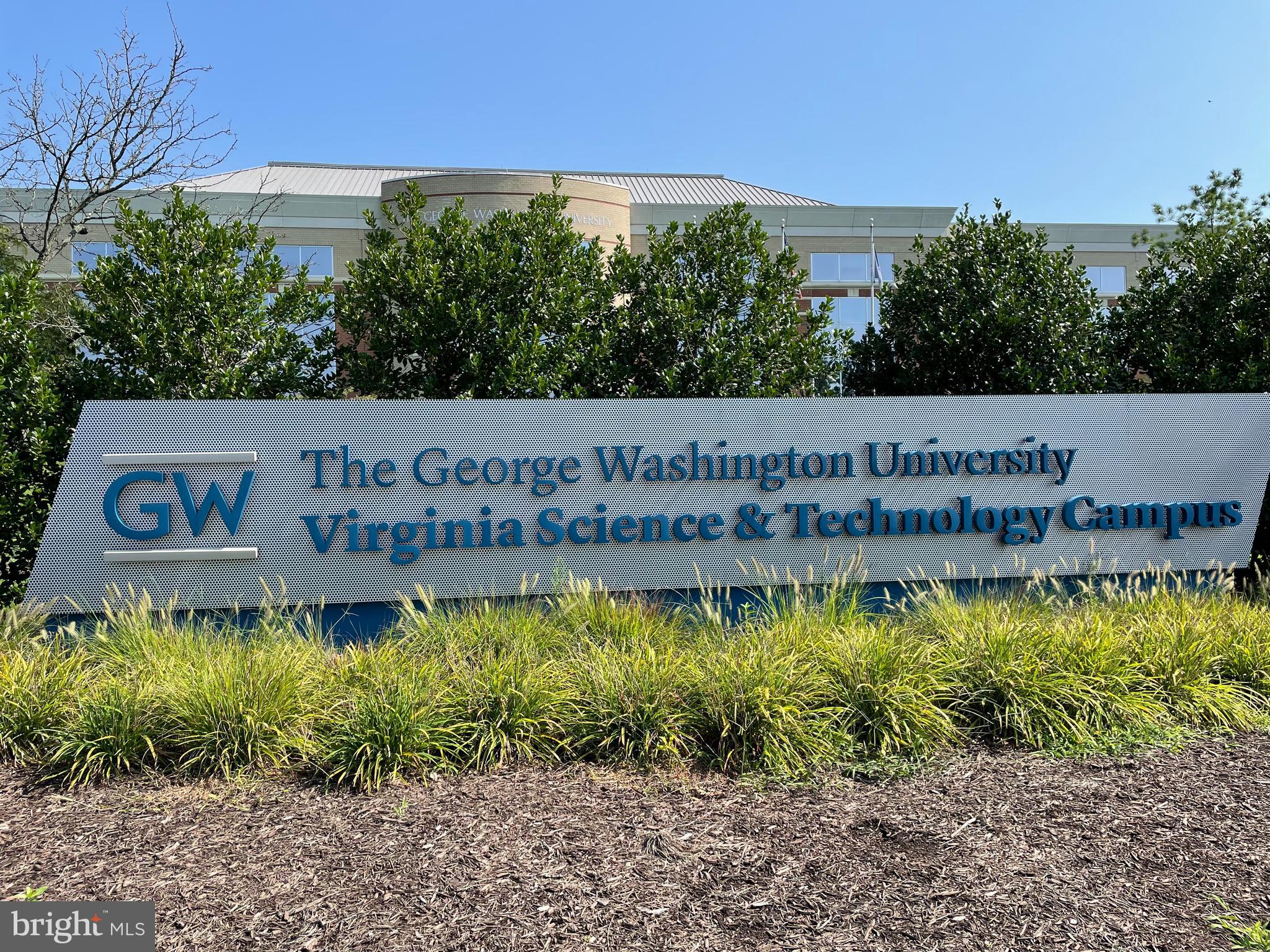 SOUTH GLEN - Residential Lease