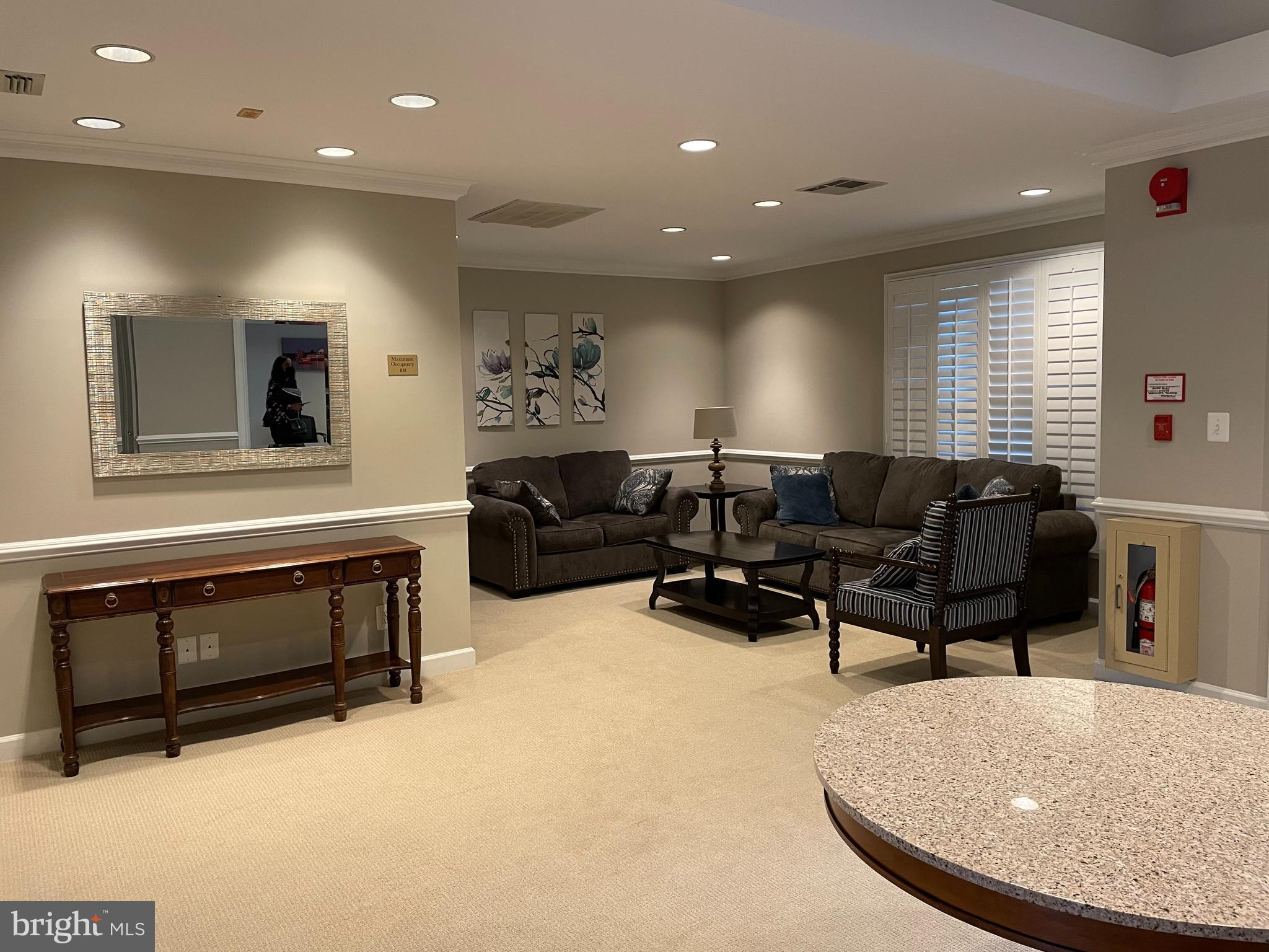 SOUTH GLEN - Residential Lease