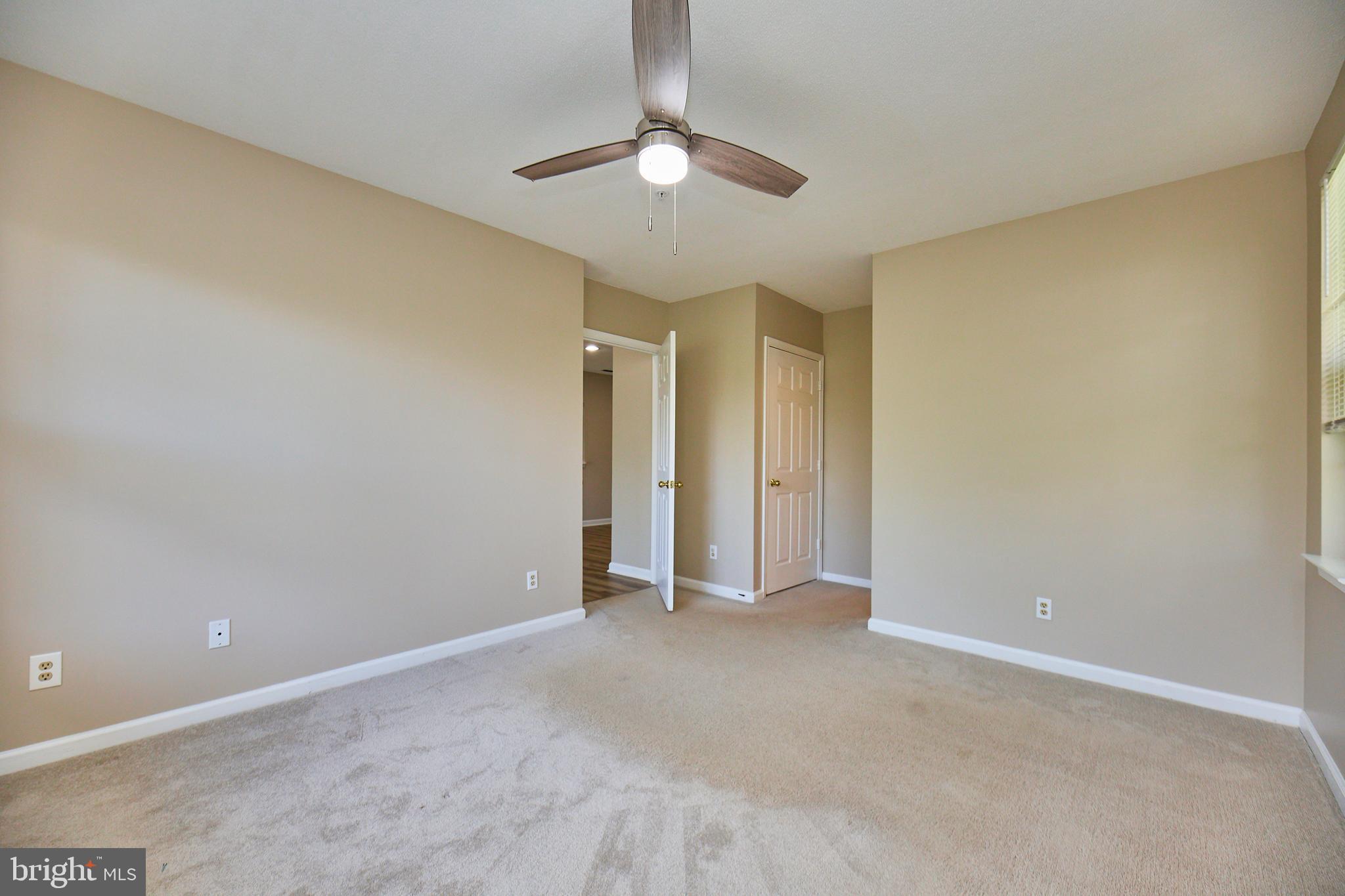 SOUTH GLEN - Residential Lease