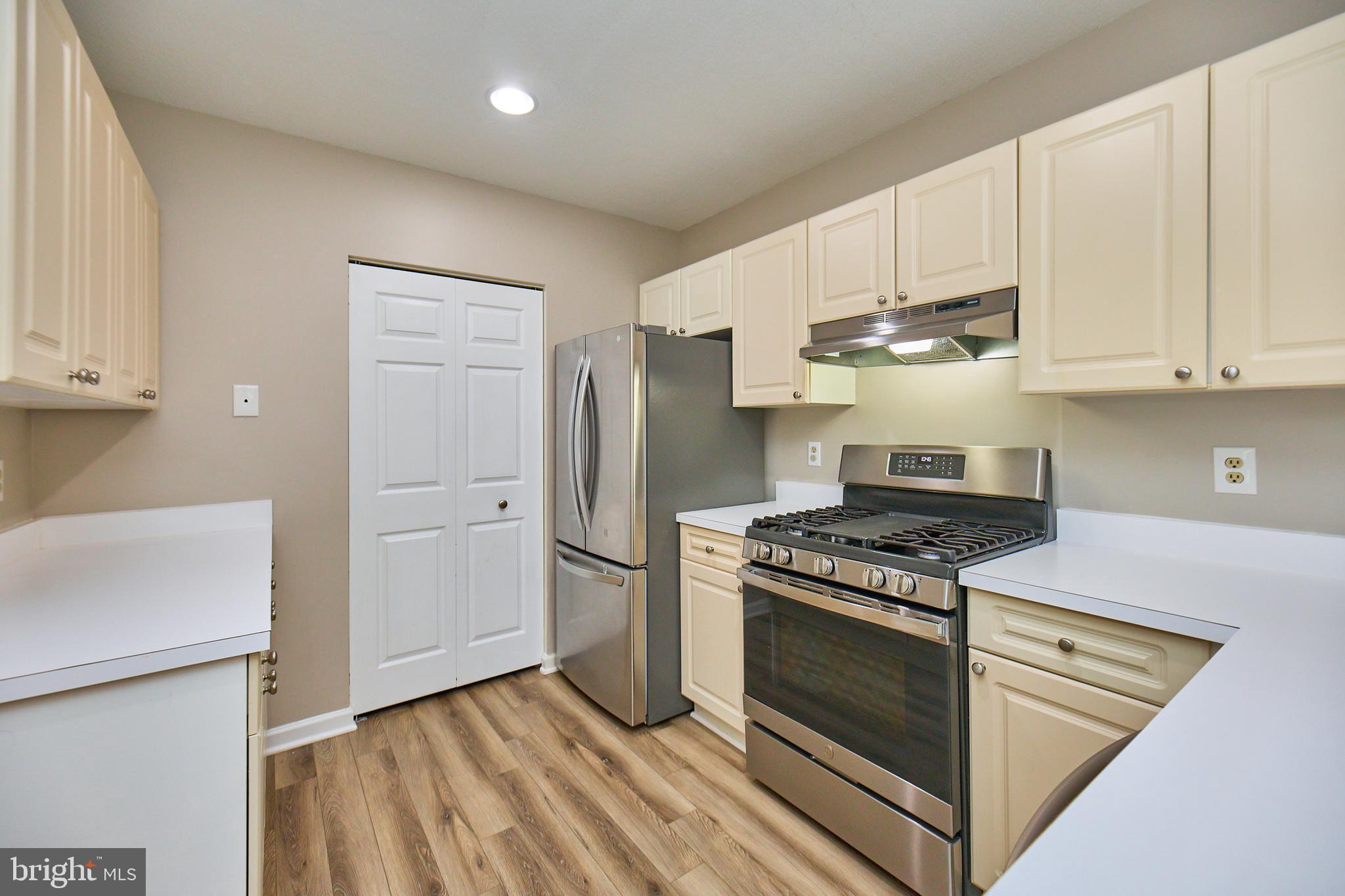 SOUTH GLEN - Residential Lease