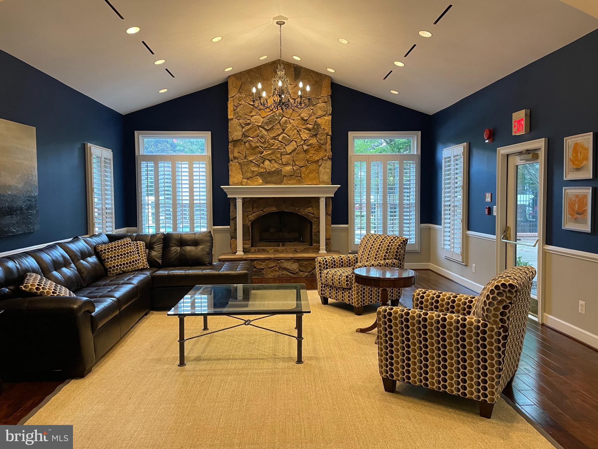 SOUTH GLEN - Residential Lease