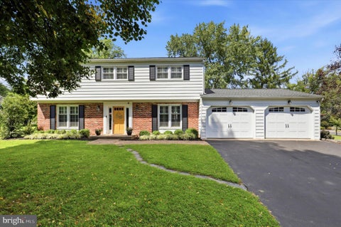 Photo of 623 Hillside Road, BLUE BELL, PA 19422 (MLS # PAMC2193630)