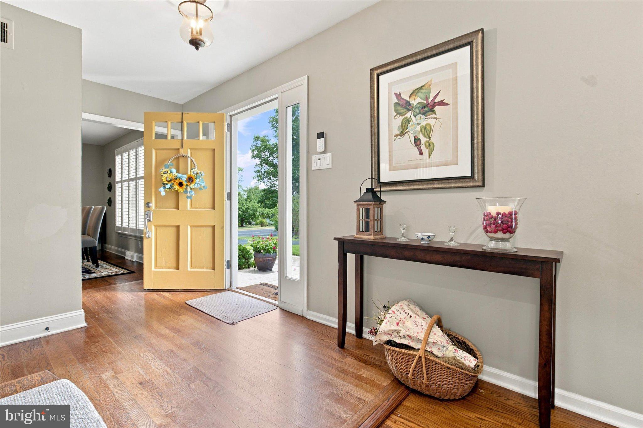623 HILLSIDE ROAD