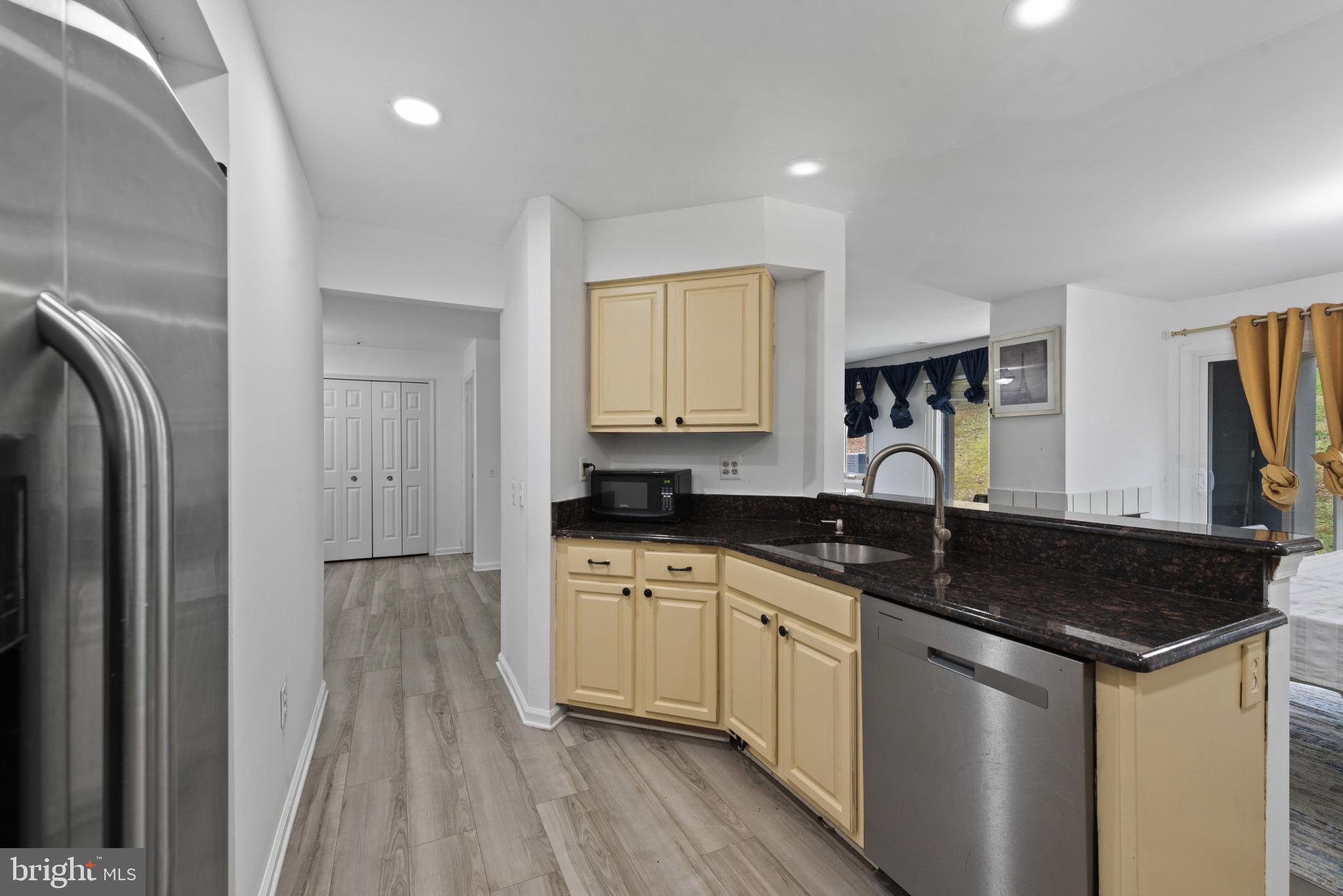 DORSEY HALL - Residential