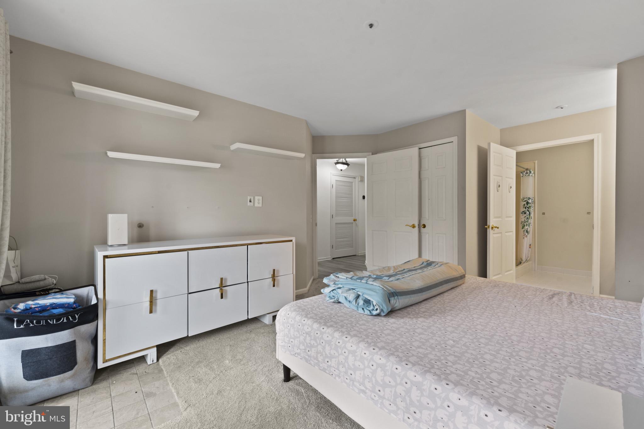 DORSEY HALL - Residential