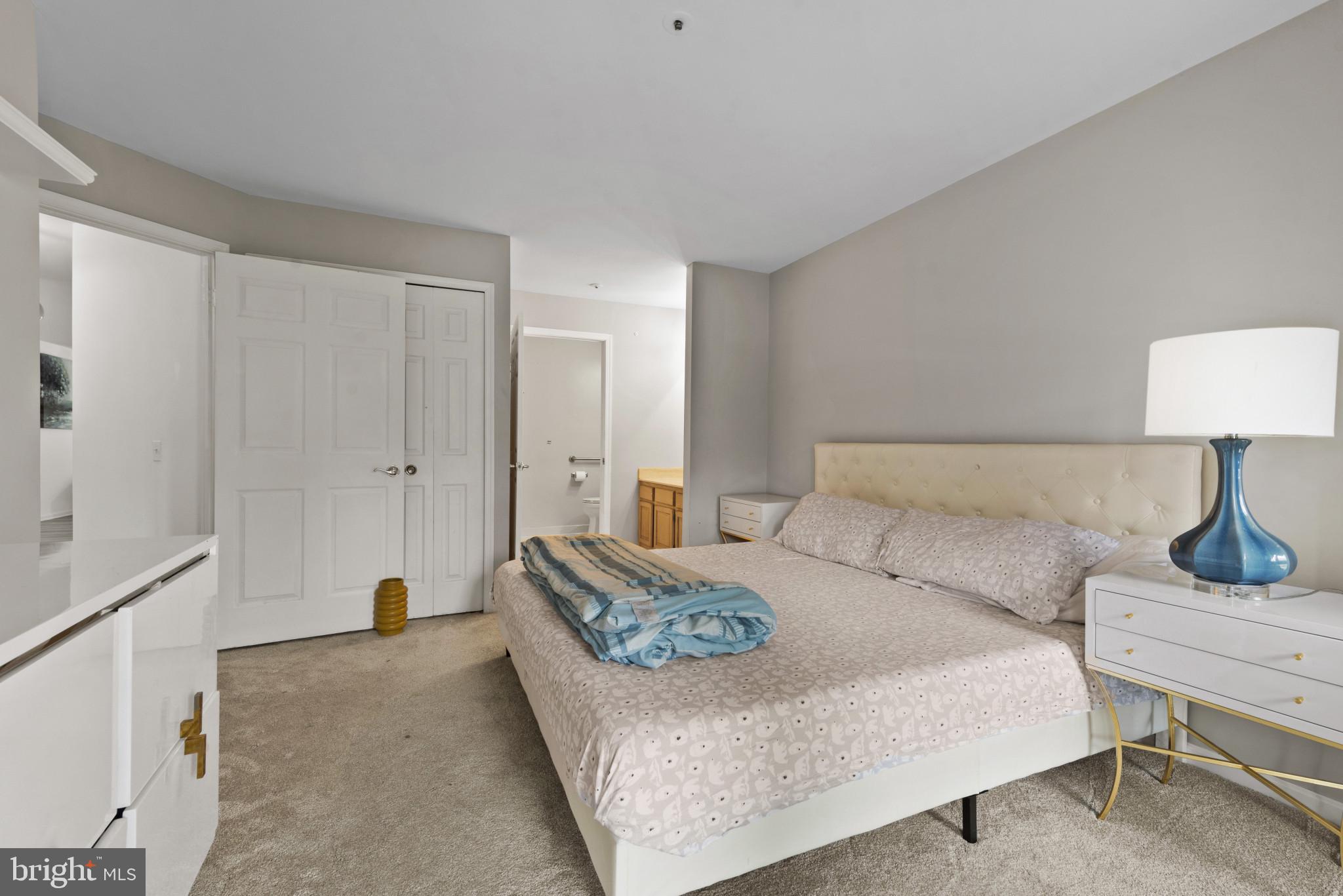 DORSEY HALL - Residential