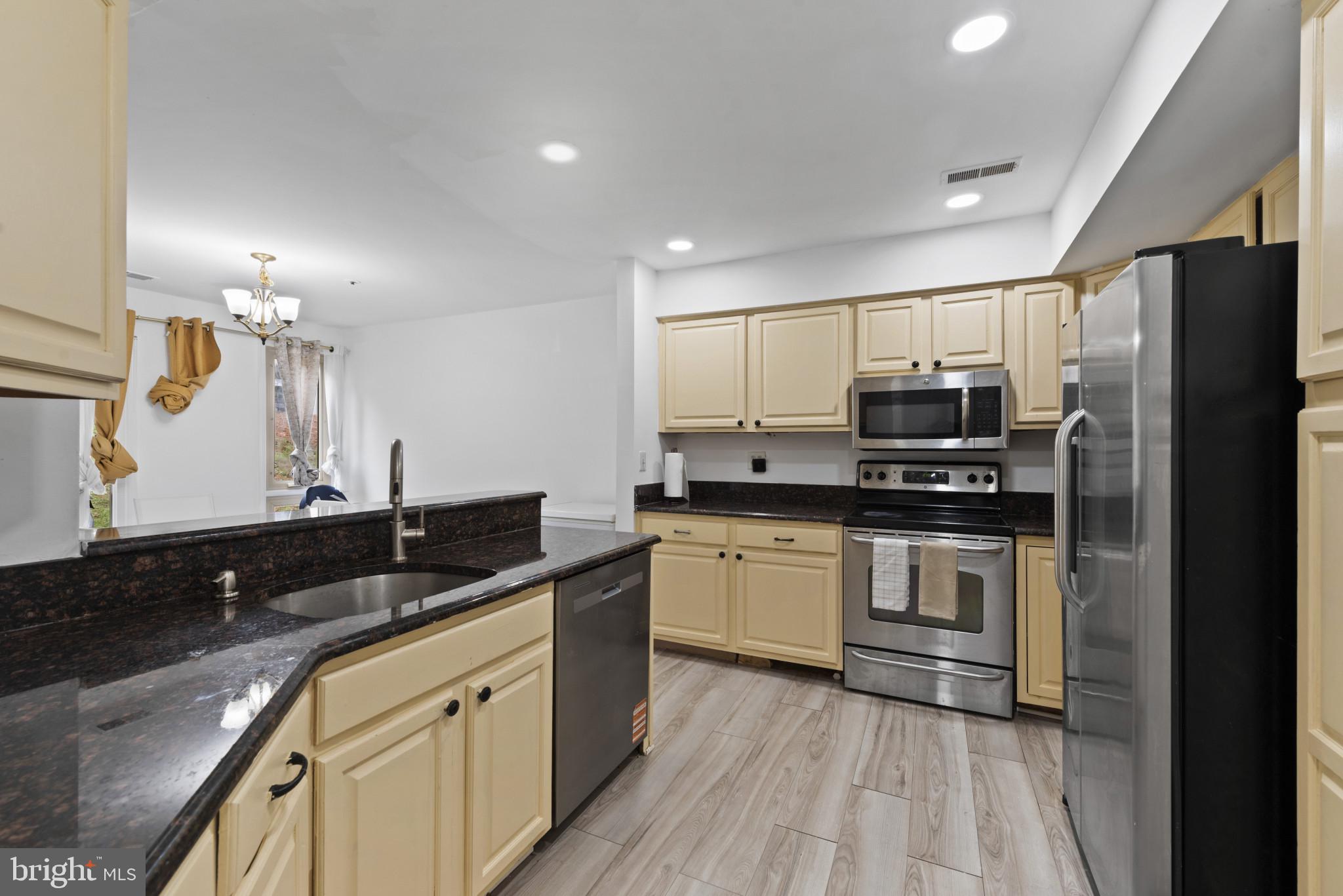 DORSEY HALL - Residential