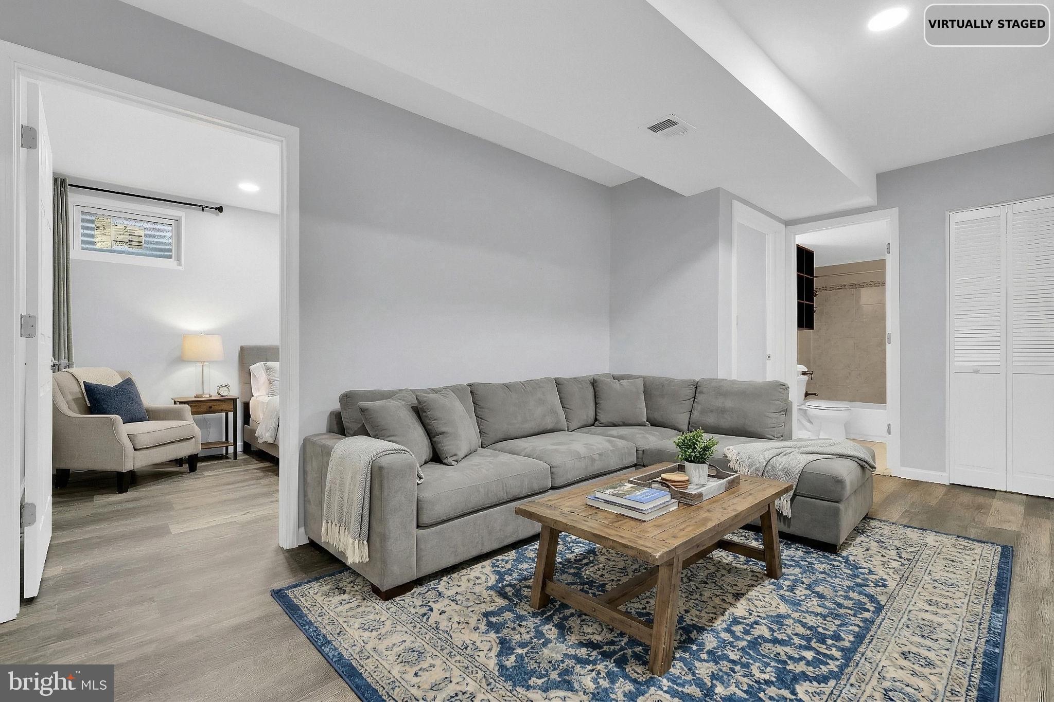 APPLE RIDGE - Residential