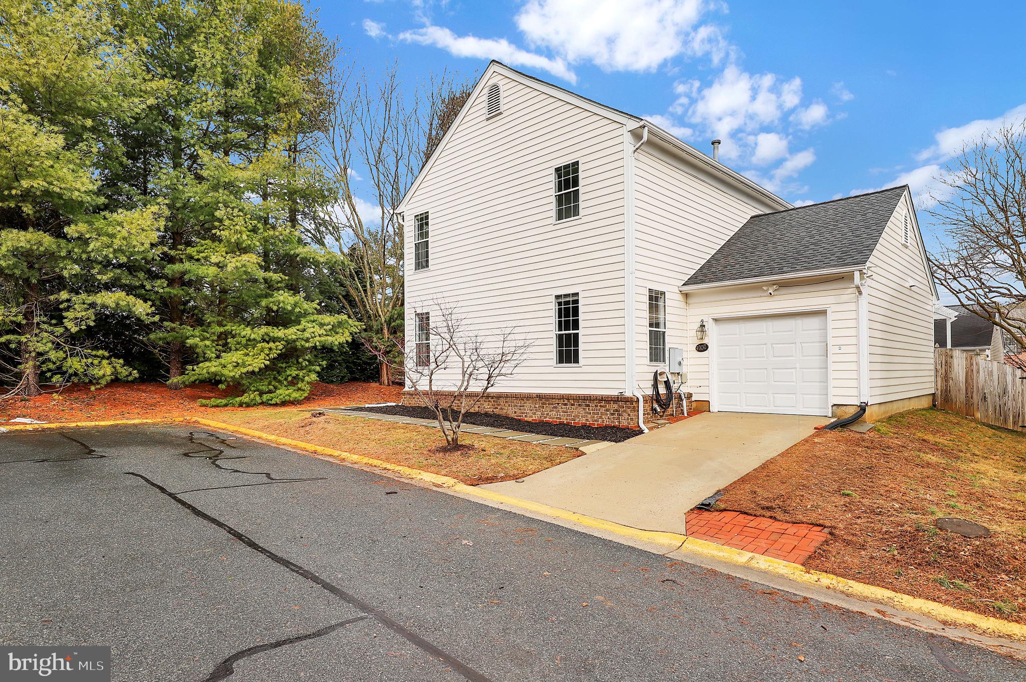 APPLE RIDGE - Residential