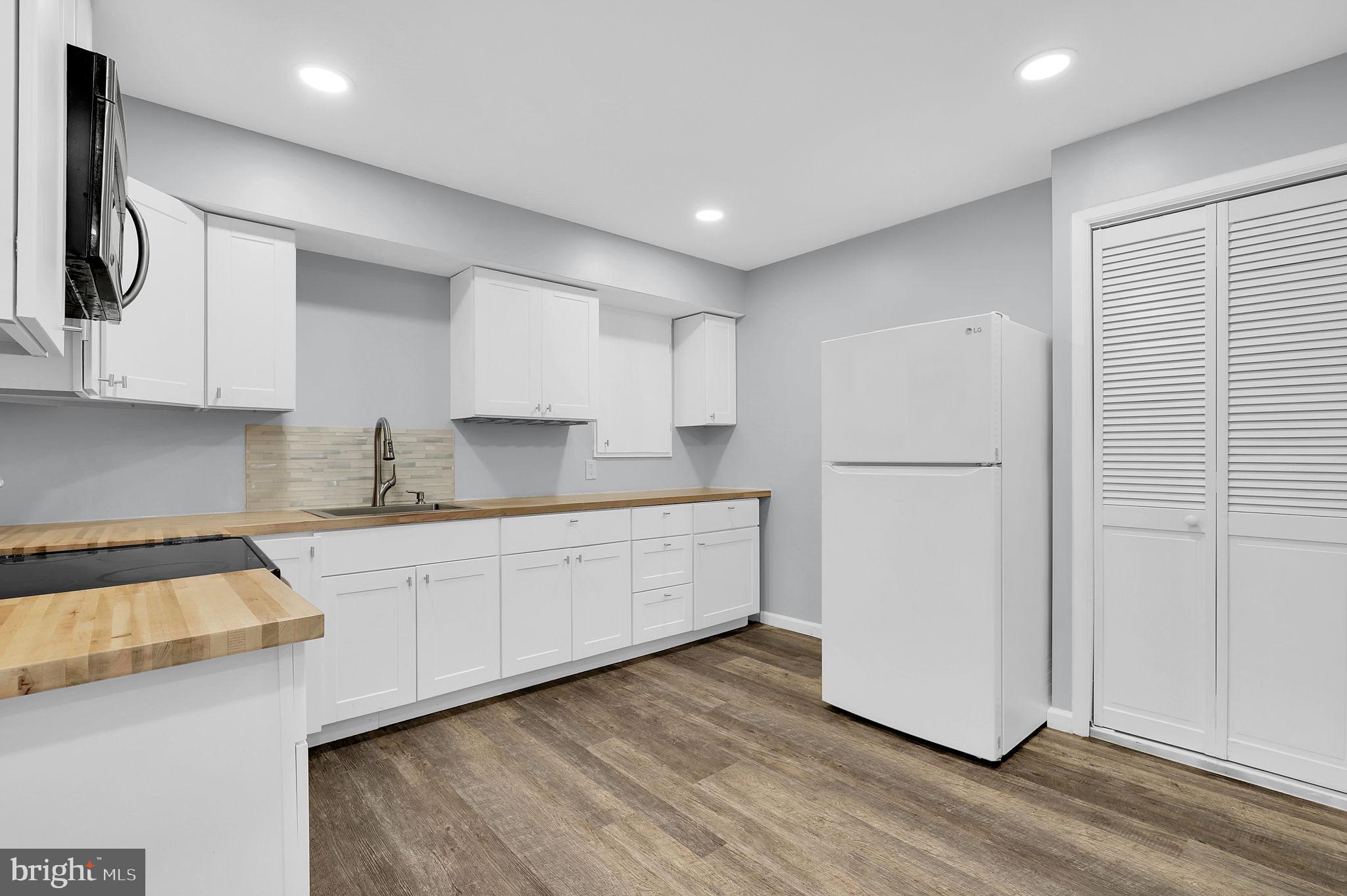 APPLE RIDGE - Residential