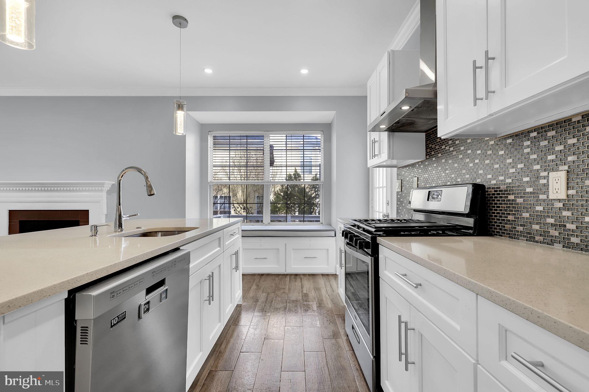 APPLE RIDGE - Residential