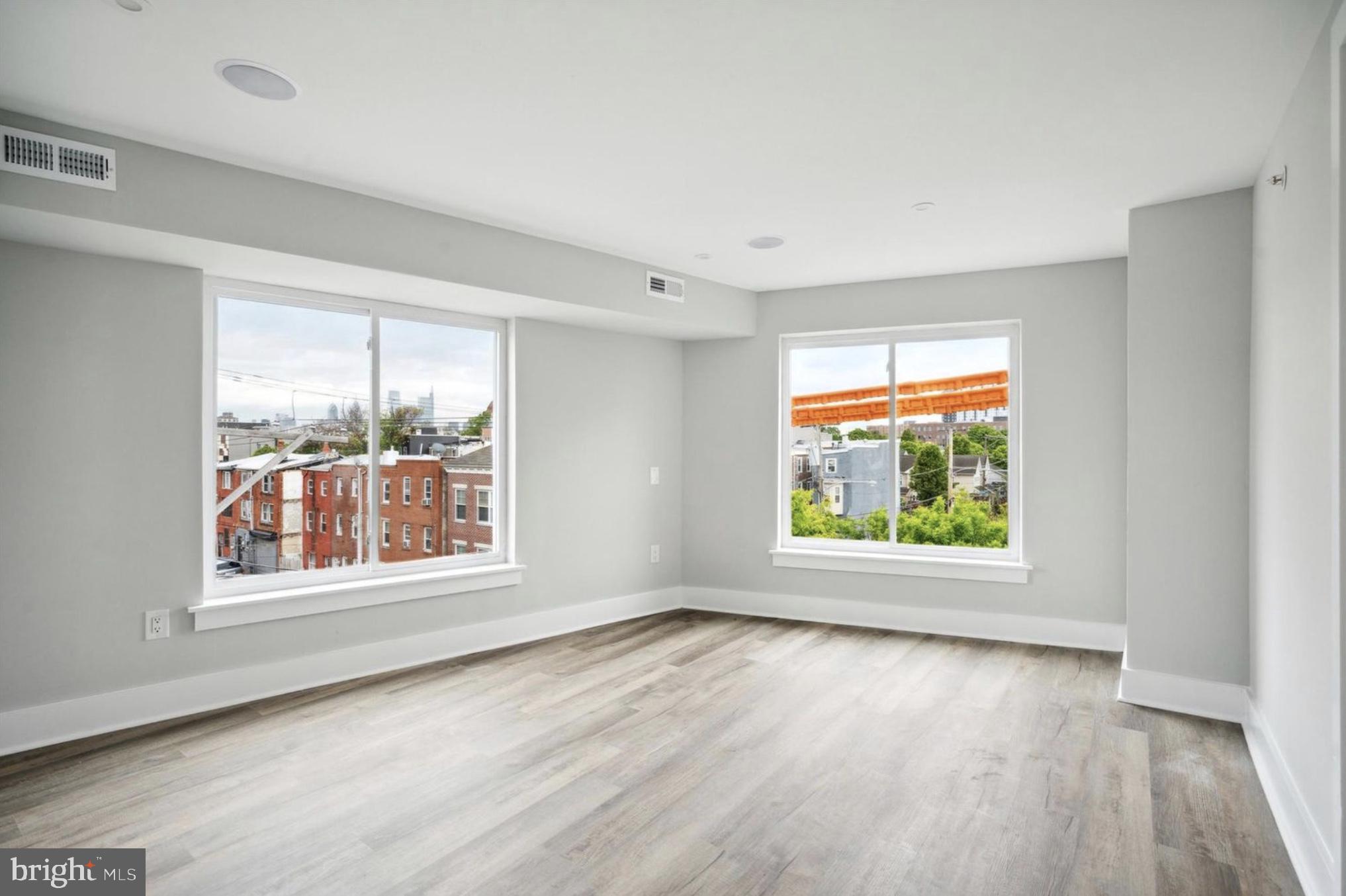 OLDE KENSINGTON - Residential Lease