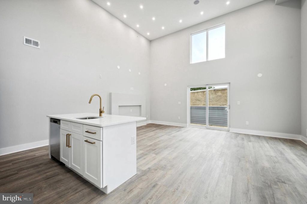 Photo of 1801 N 6th Street #2, PHILADELPHIA, PA 19122 (MLS # PAPH2556148)
