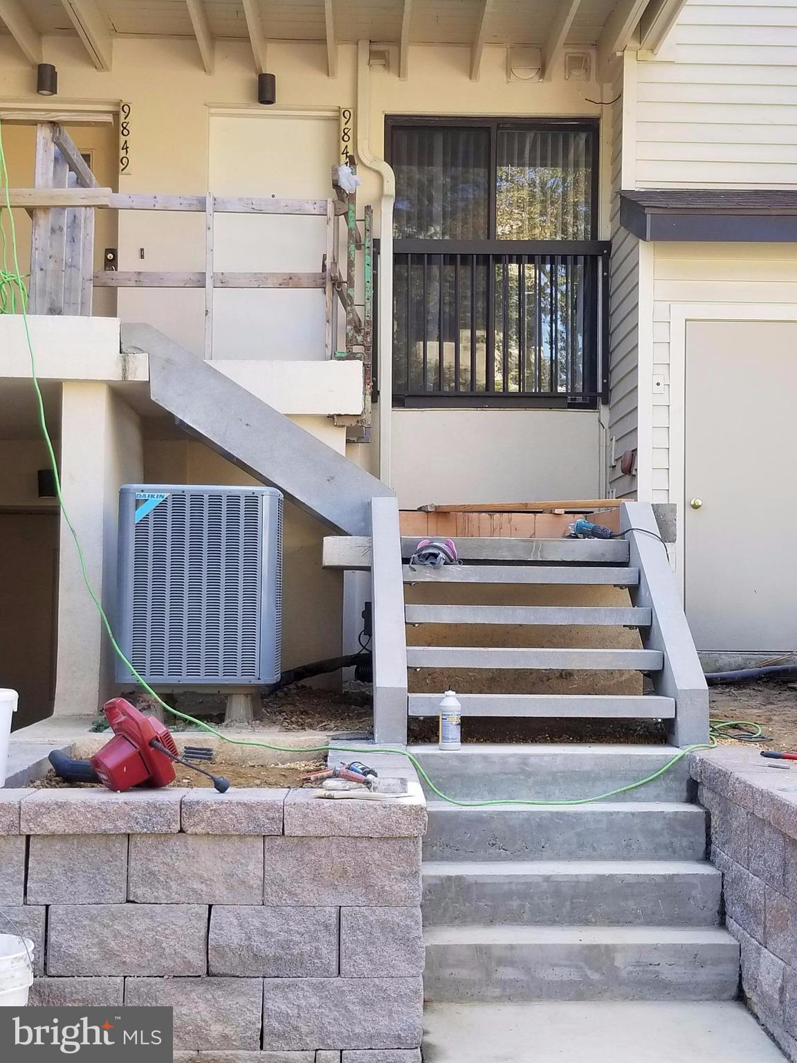 CHRISTOPHER COURT - Residential Lease