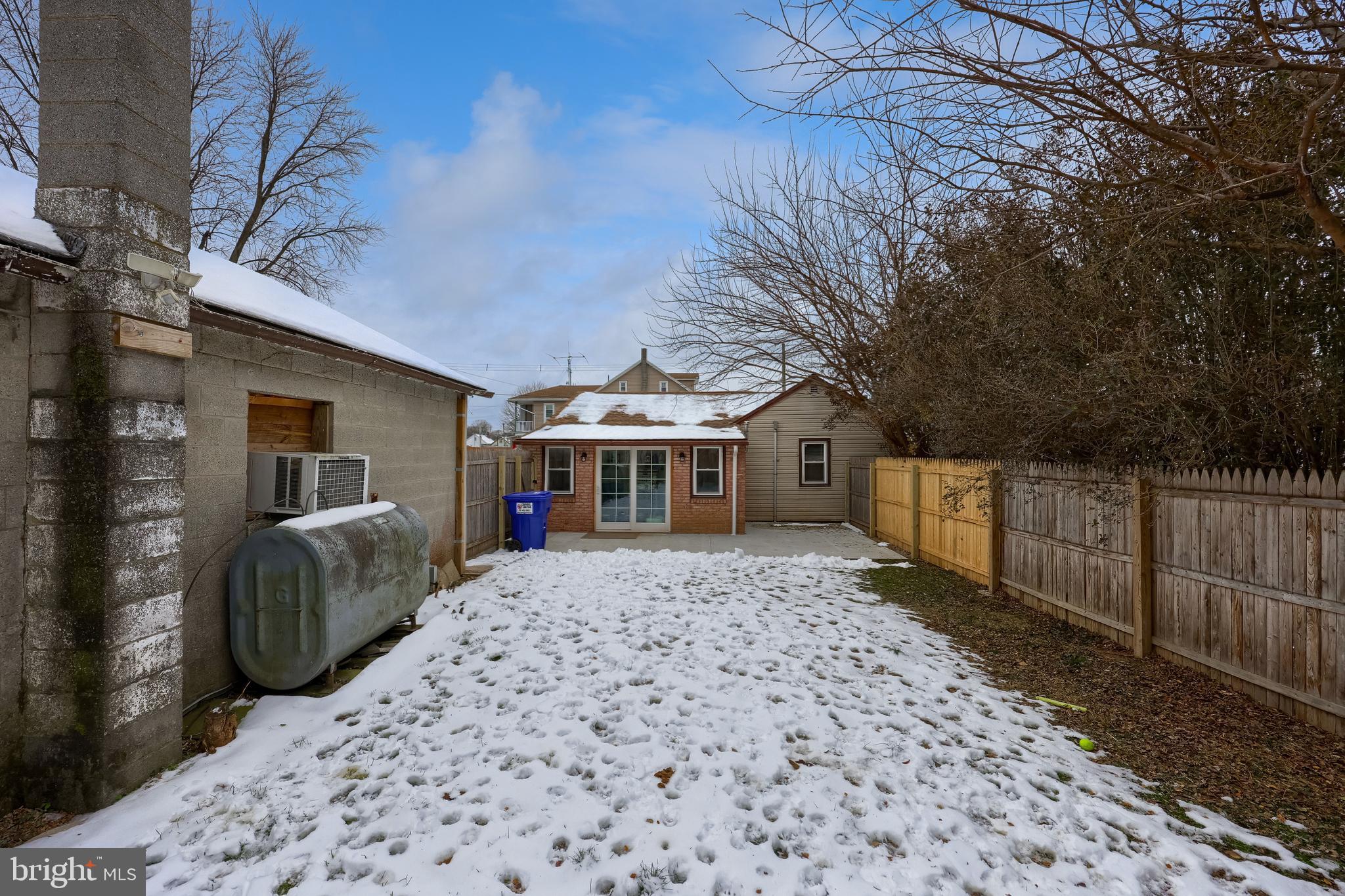 HEBRON - Residential