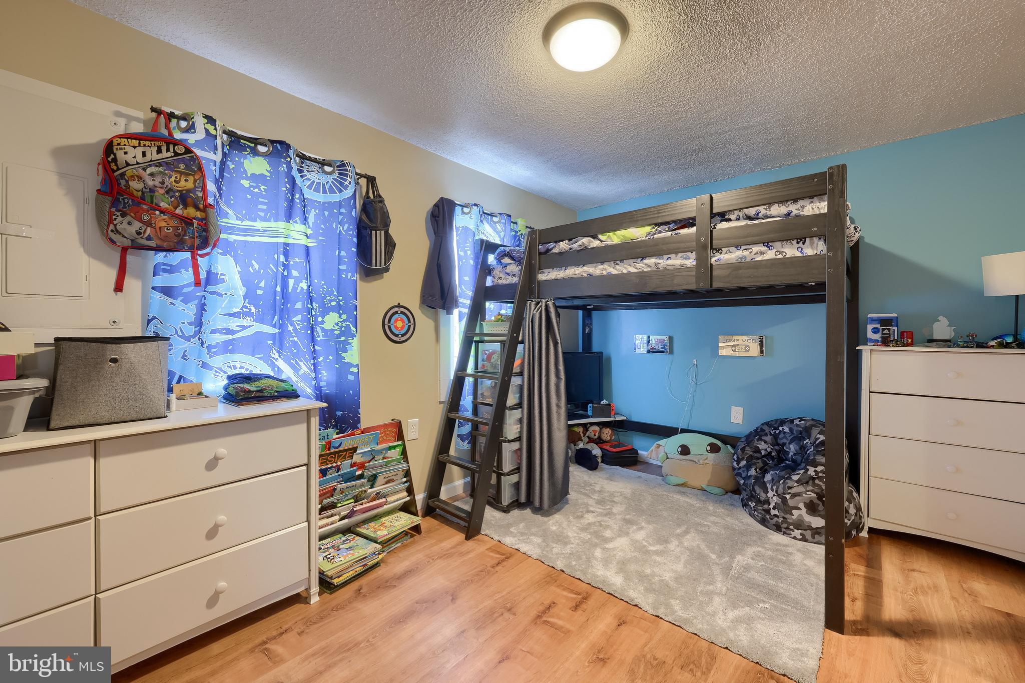 HEBRON - Residential