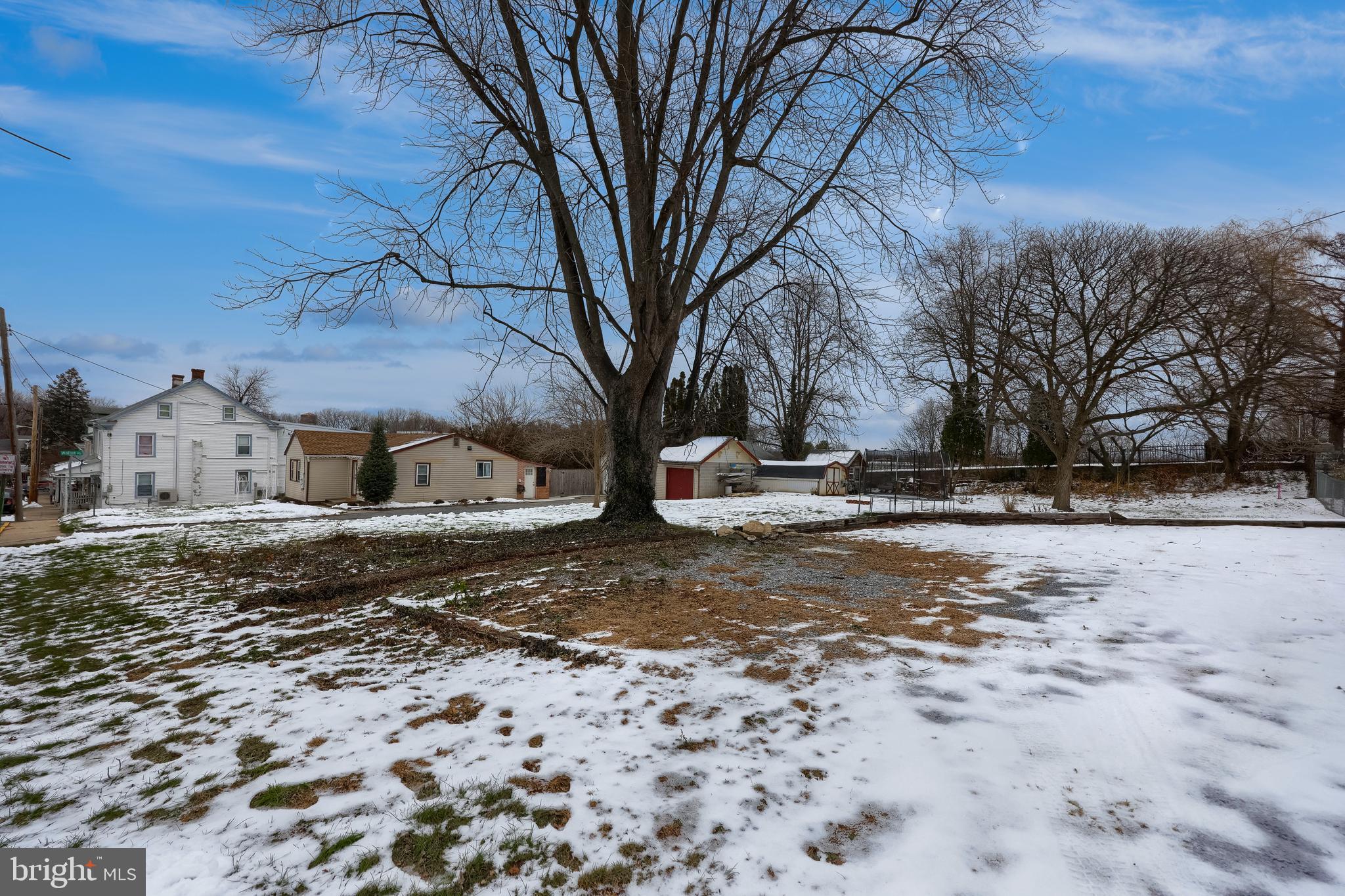 HEBRON - Residential