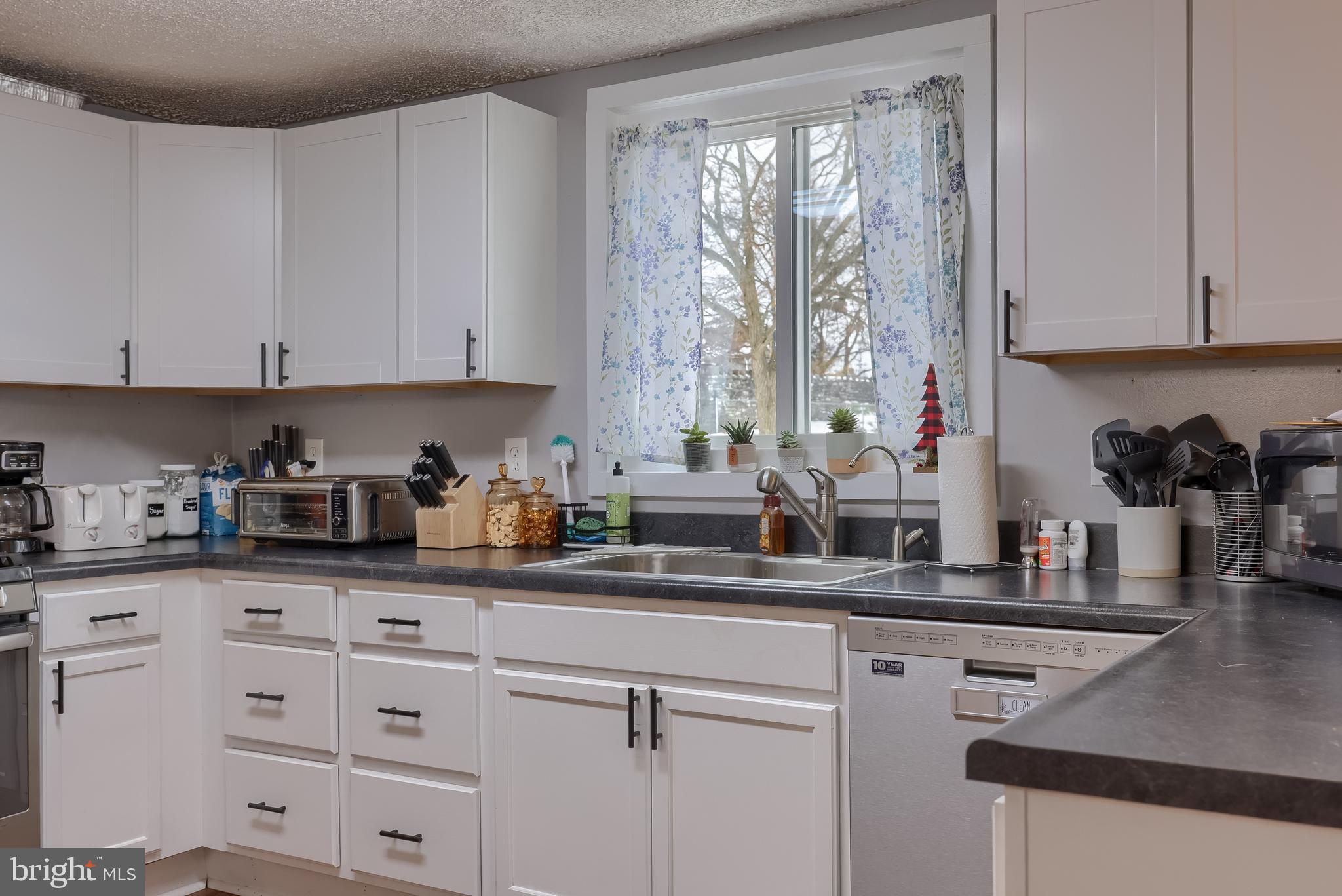 HEBRON - Residential