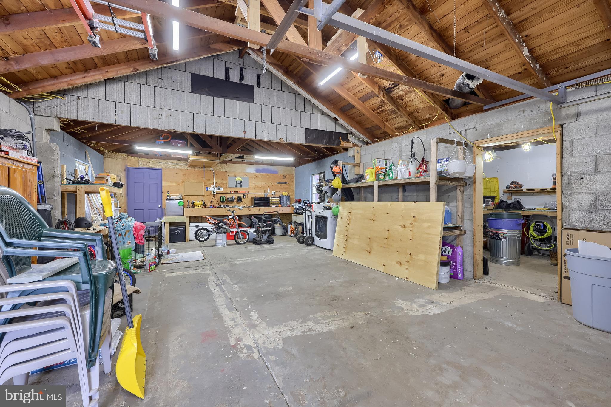 HEBRON - Residential