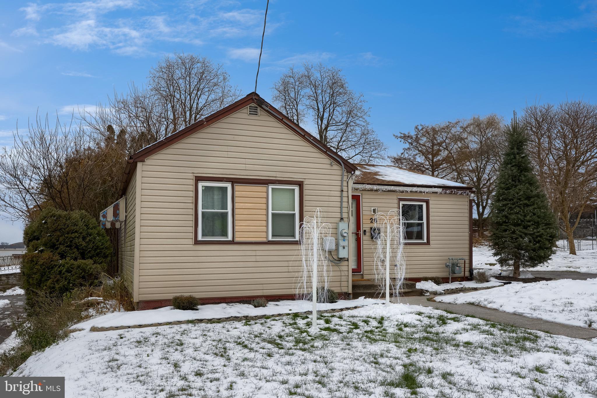 HEBRON - Residential