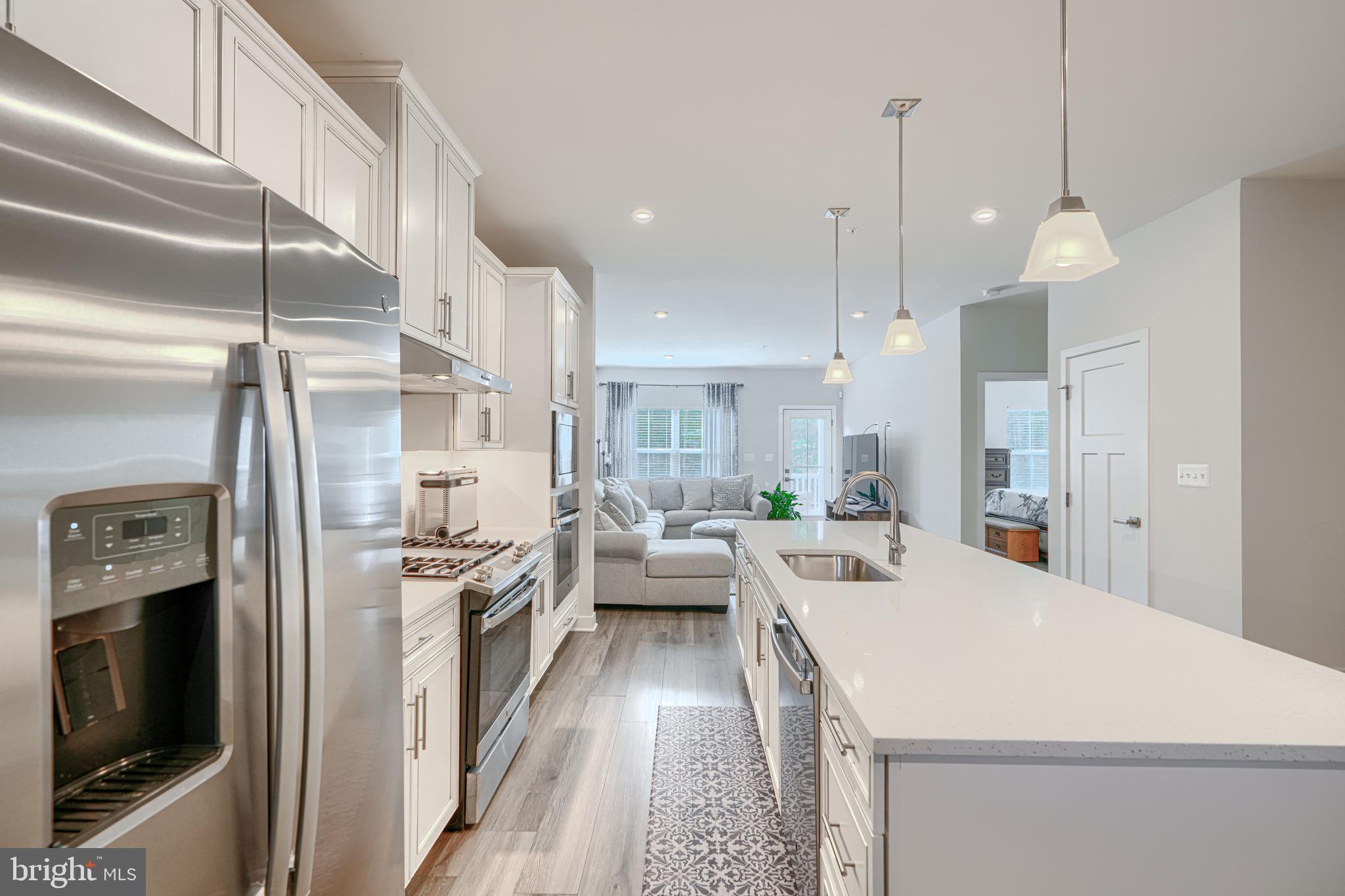JAMES RUN CARRIAGE HOMES - Residential