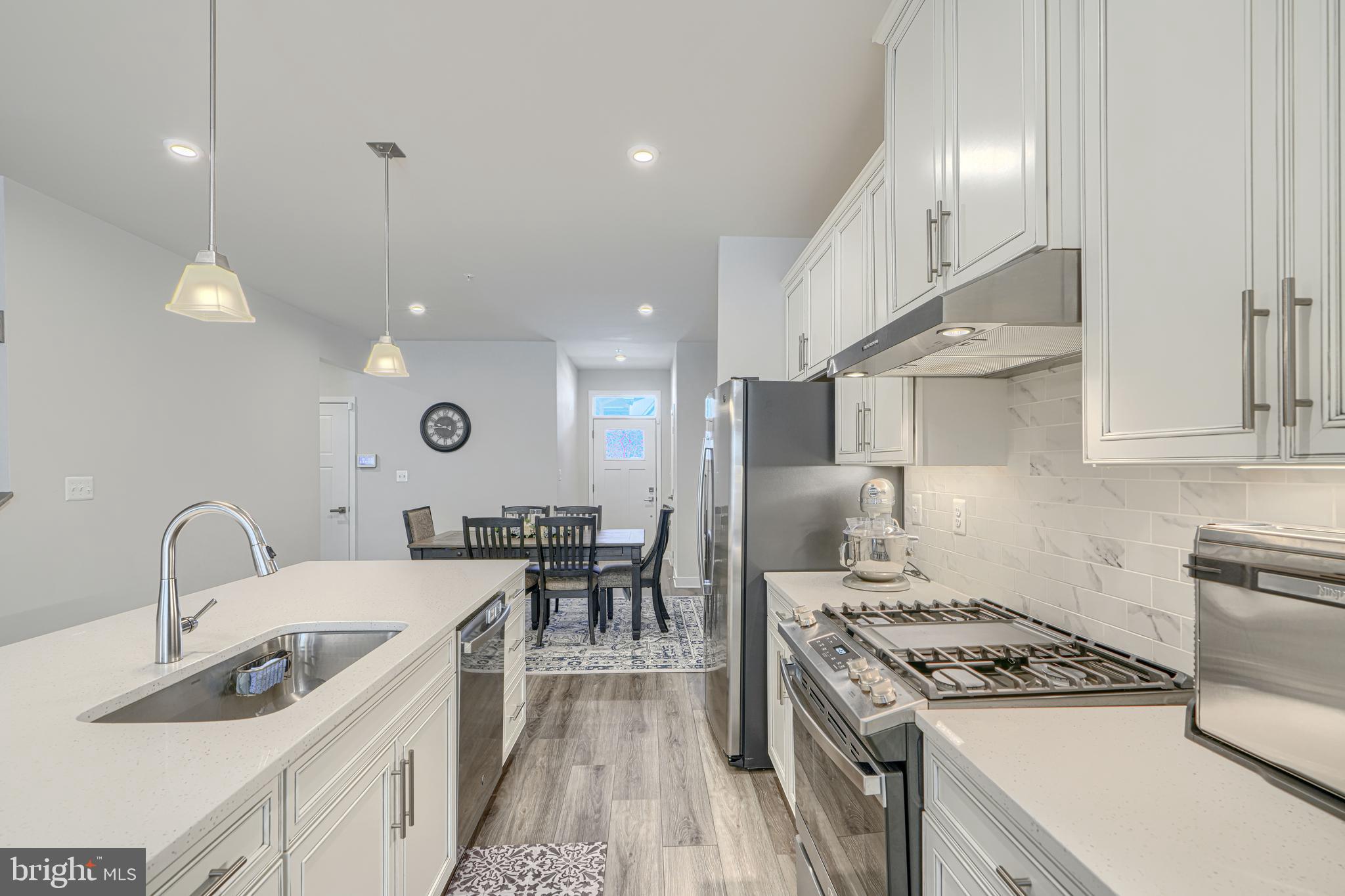 JAMES RUN CARRIAGE HOMES - Residential