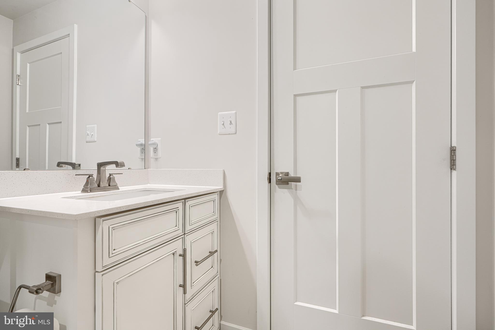 JAMES RUN CARRIAGE HOMES - Residential