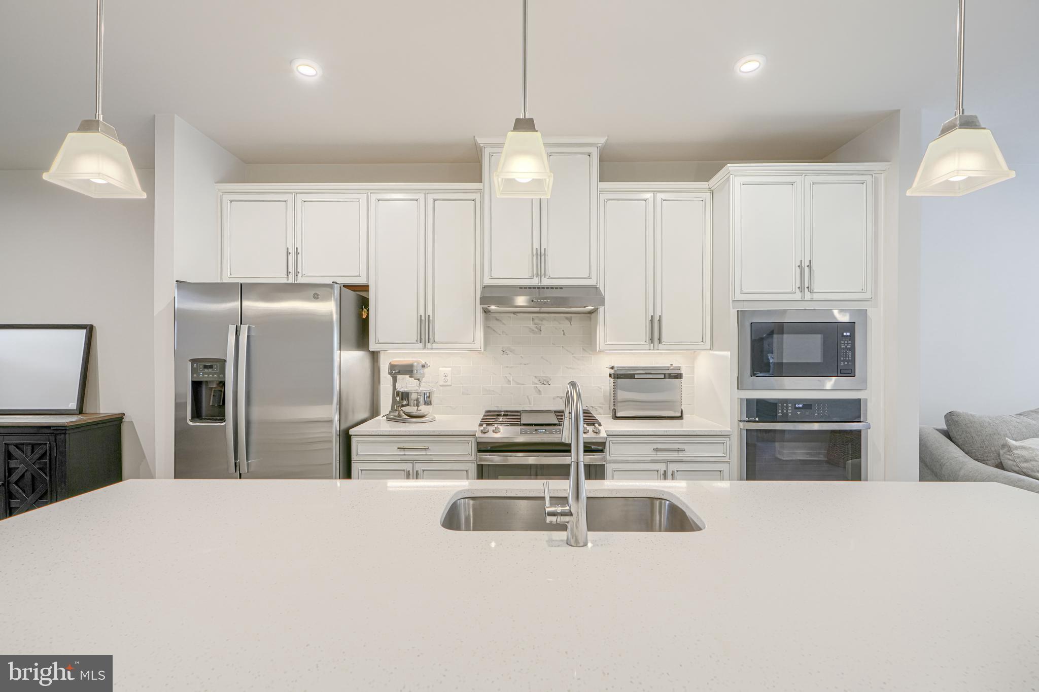 JAMES RUN CARRIAGE HOMES - Residential
