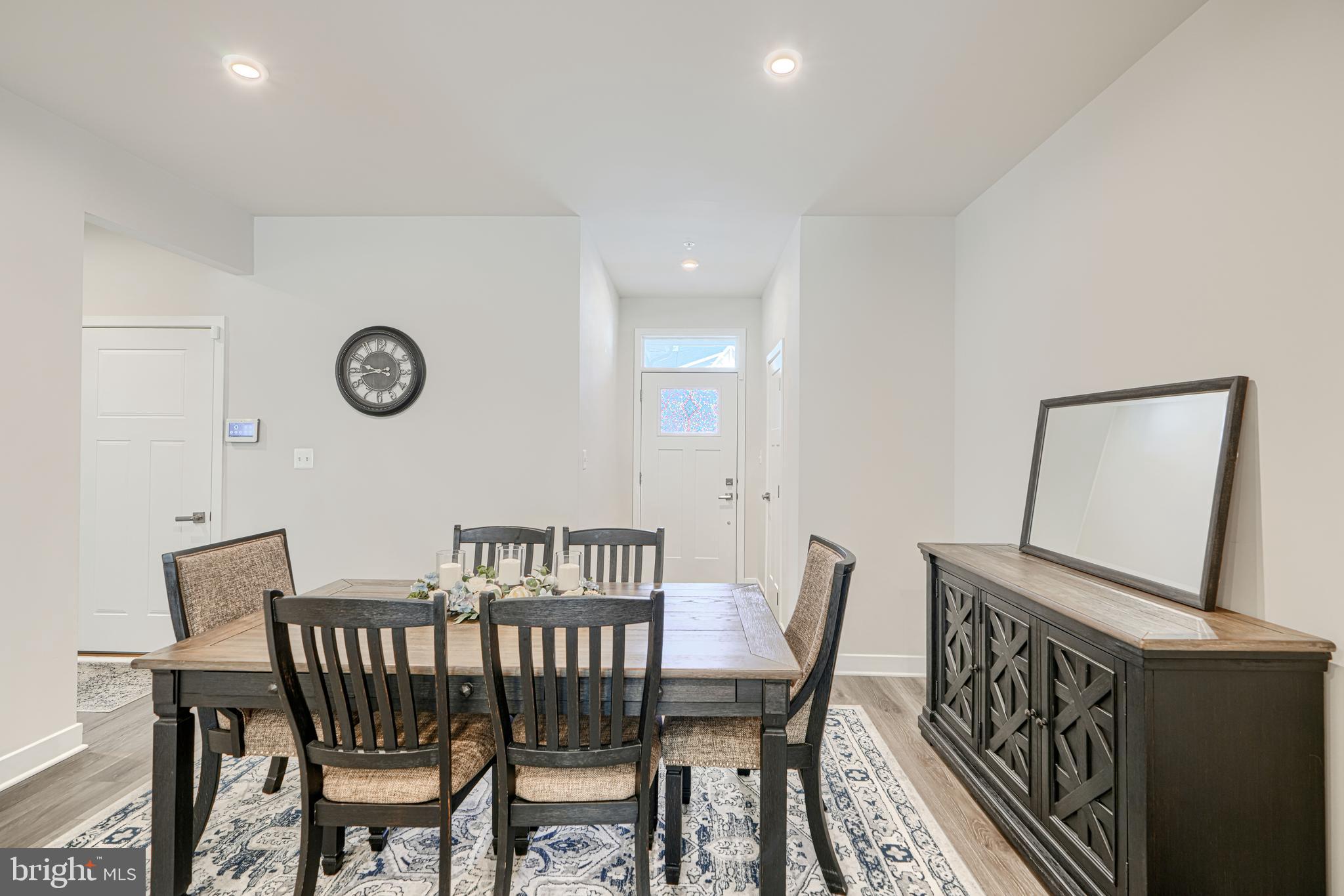 JAMES RUN CARRIAGE HOMES - Residential