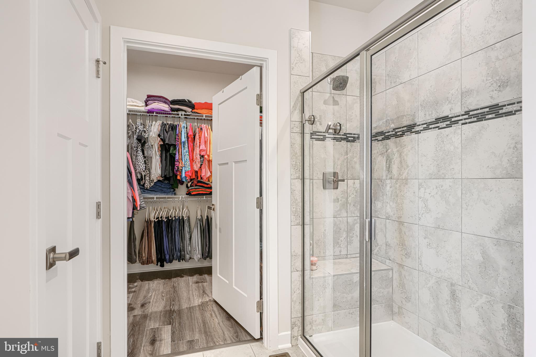 JAMES RUN CARRIAGE HOMES - Residential