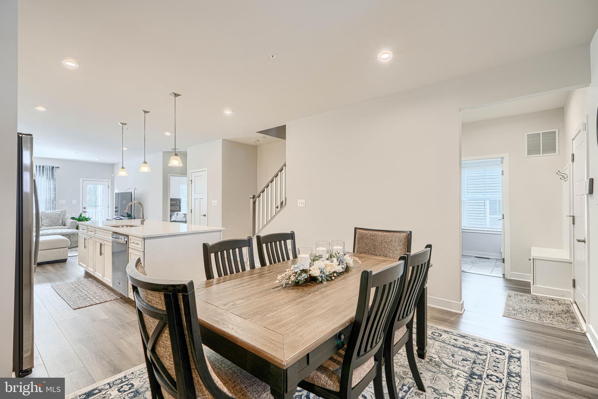 JAMES RUN CARRIAGE HOMES - Residential