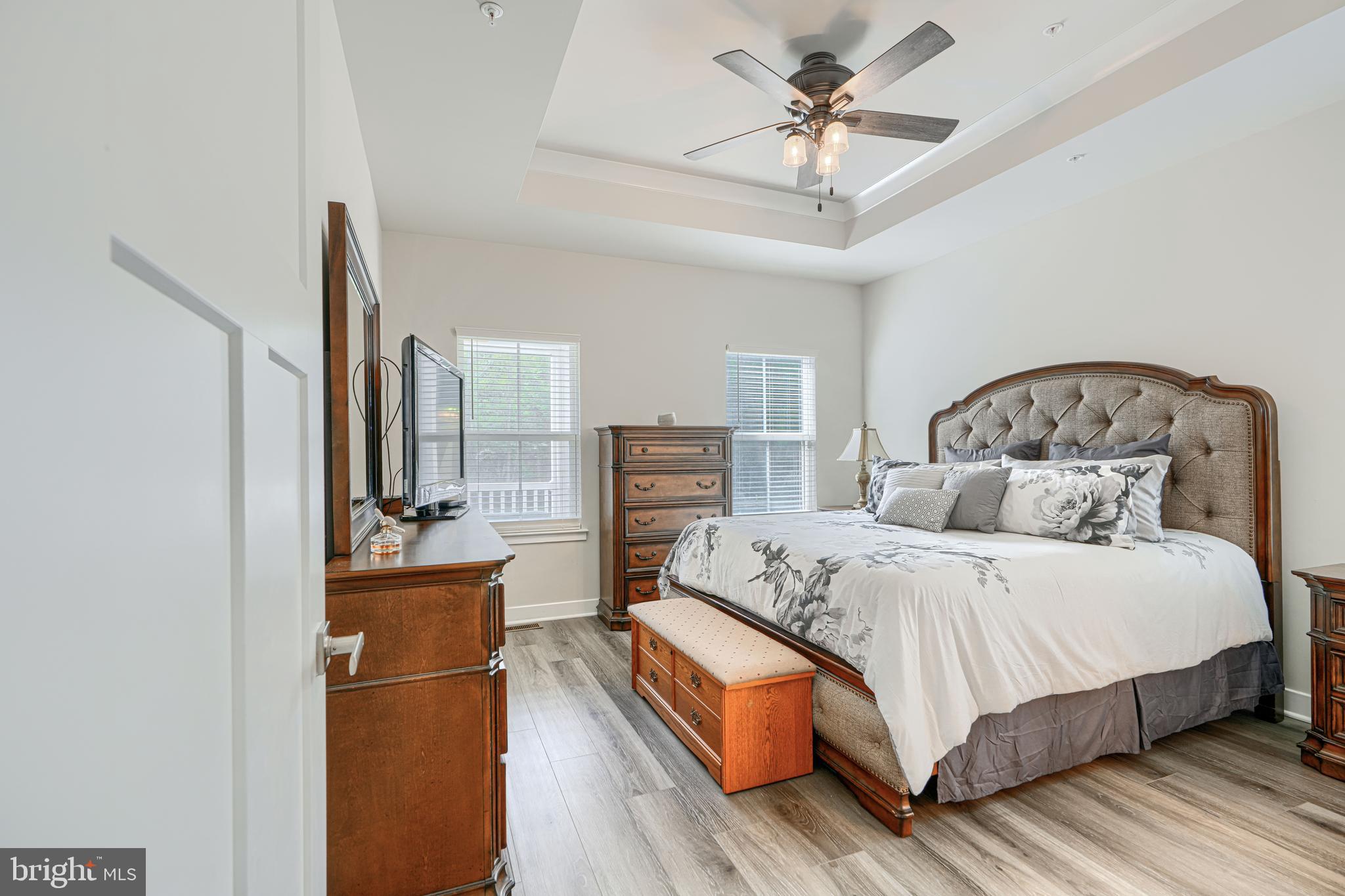 JAMES RUN CARRIAGE HOMES - Residential