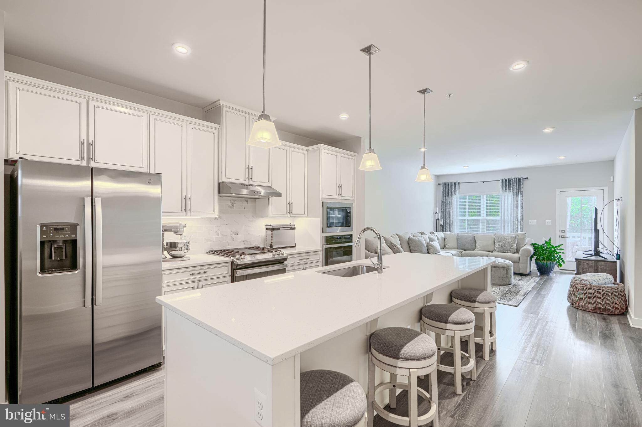 JAMES RUN CARRIAGE HOMES - Residential
